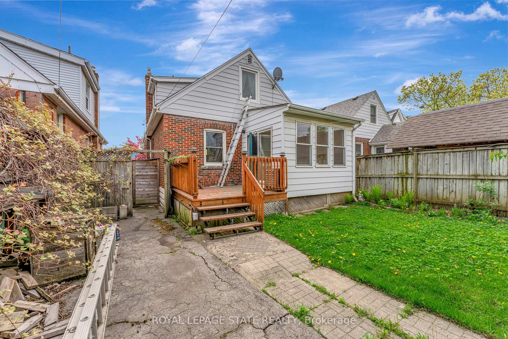 Photo 22 of 4 Park Row S, Hamilton, Delta — HOMEH