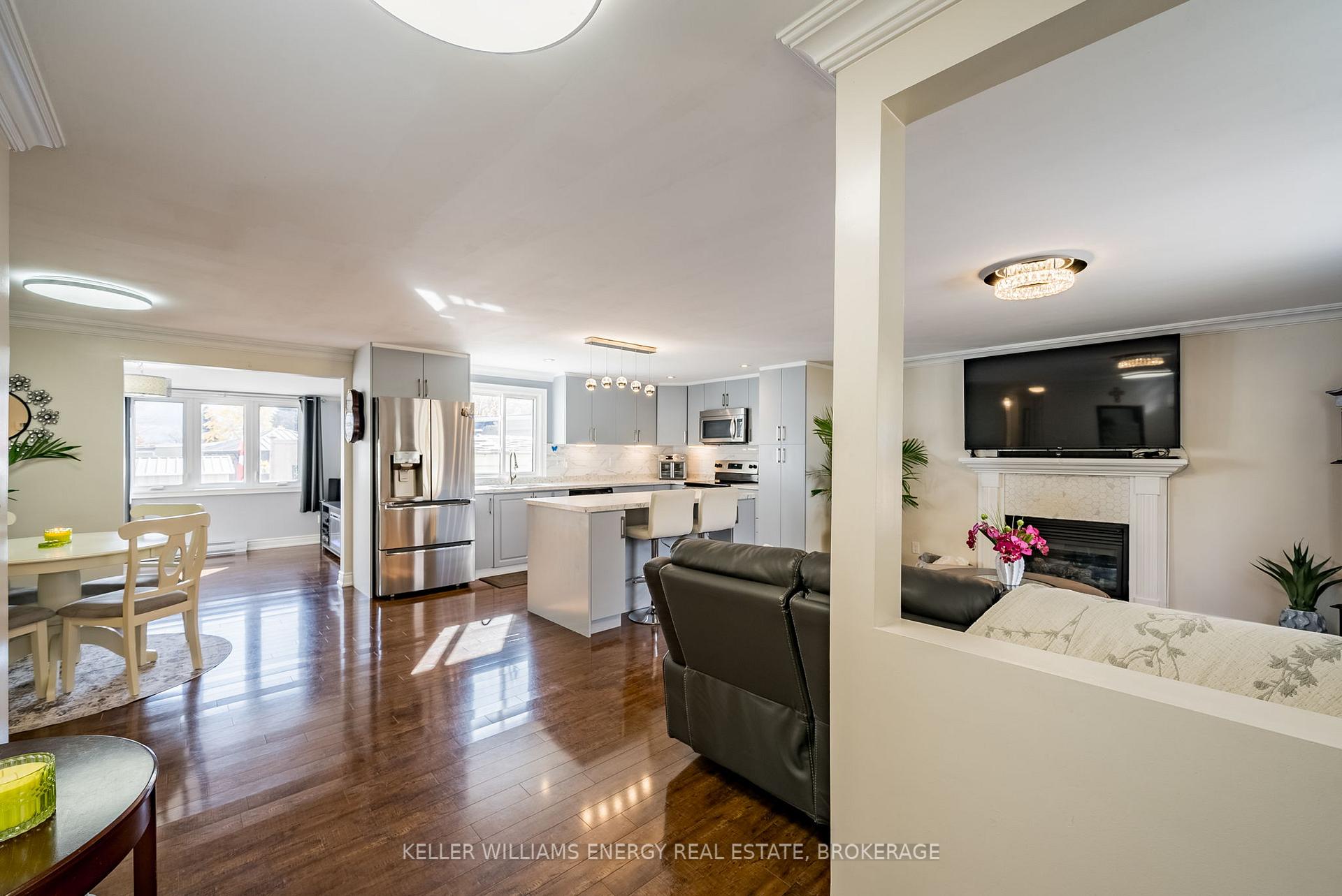 Photo 2 of 137 Wilmot Trail, Clarington, Newcastle — HOMEH