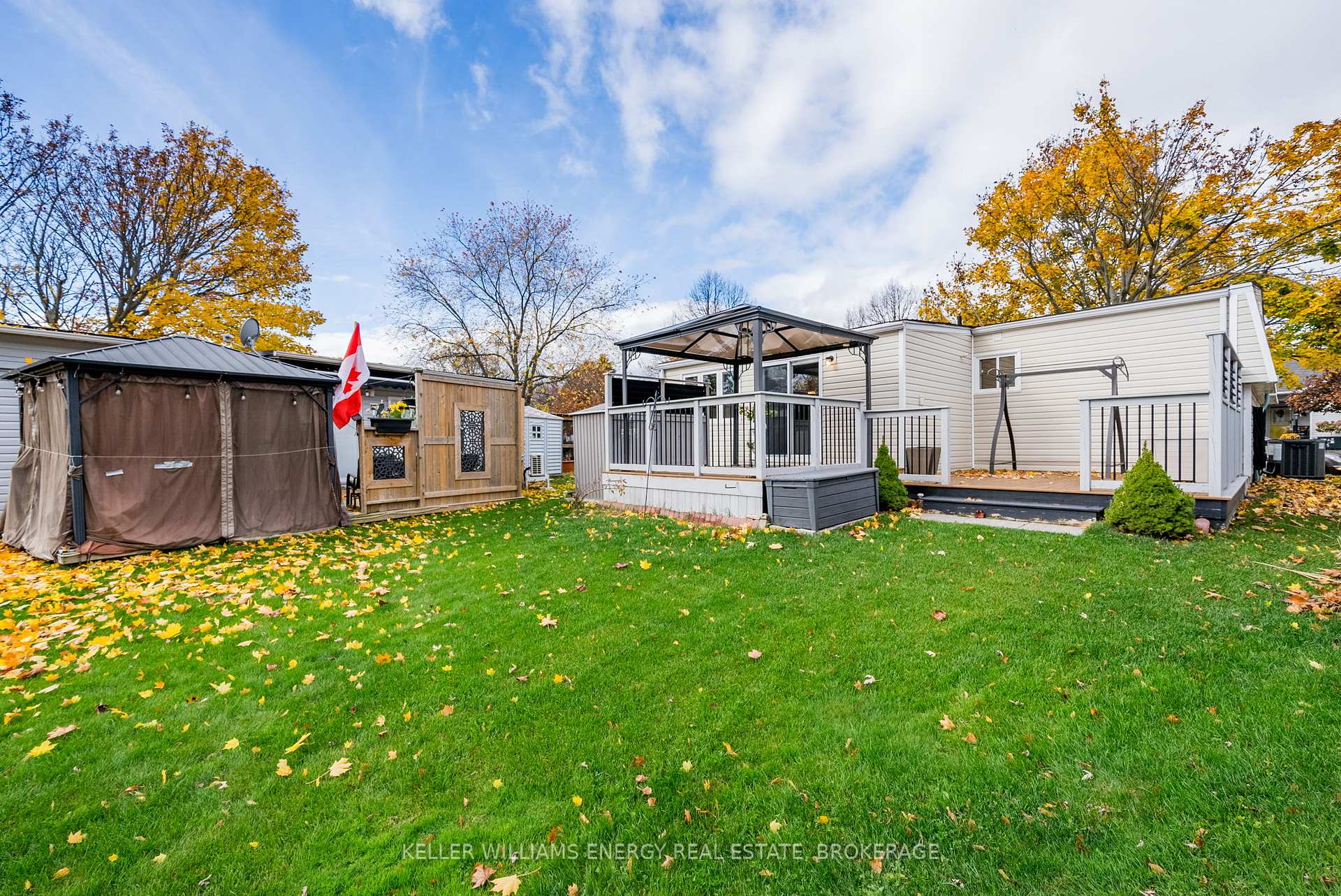 Photo 25 of 137 Wilmot Trail, Clarington, Newcastle — HOMEH