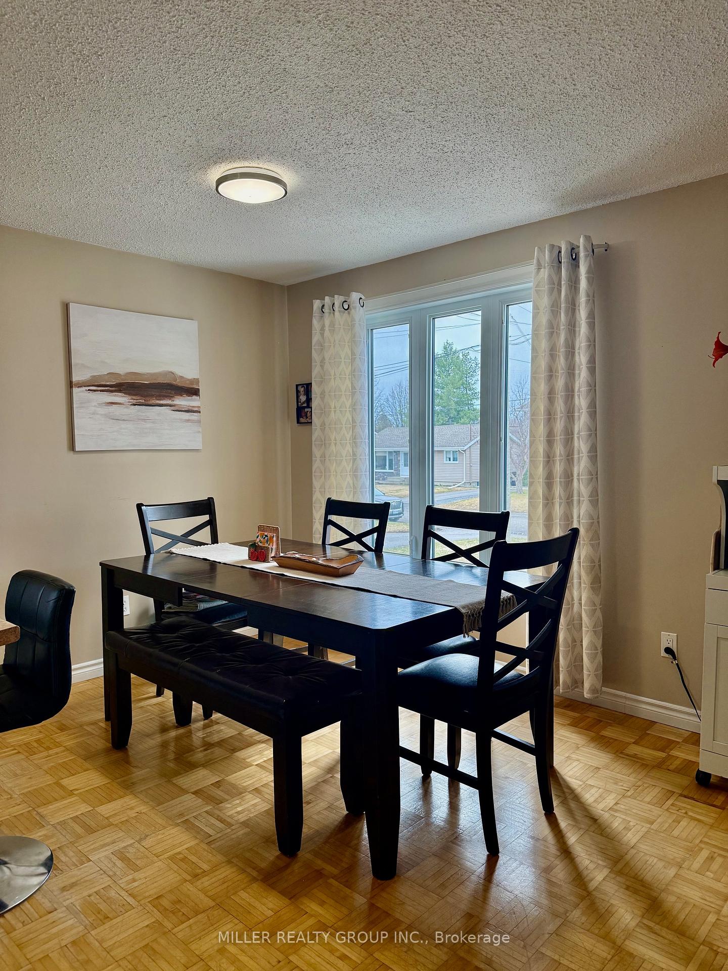 Photo 6 of 209 Pine Street W, Temiskaming Shores, New Liskeard — HOMEH