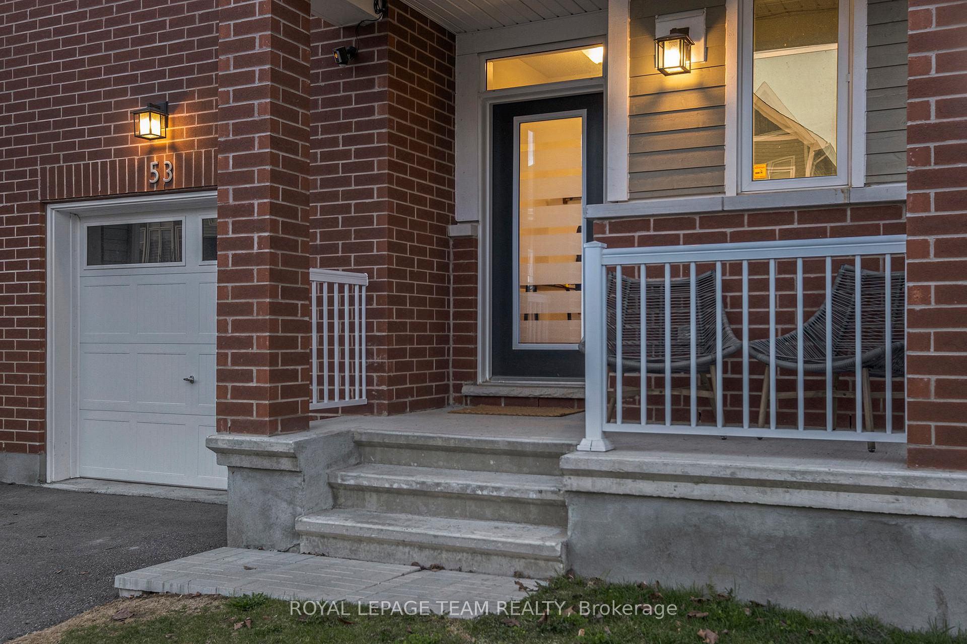 Photo 17 of 53 Pelham Crescent, Ottawa, Goulbourn Twp From Franktown Rd/South To Rideau — HOMEH