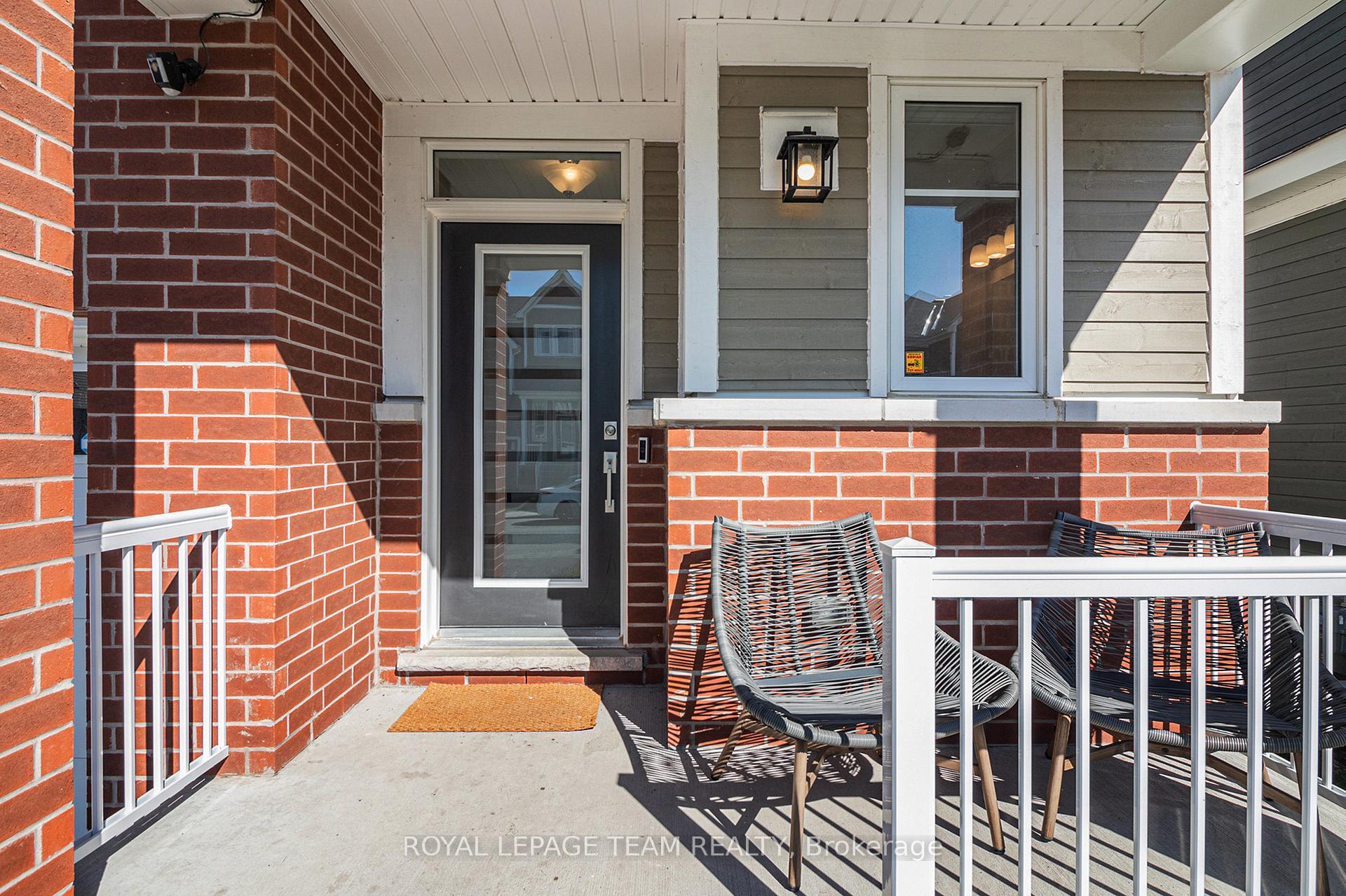 Photo 9 of 53 Pelham Crescent, Ottawa, Goulbourn Twp From Franktown Rd/South To Rideau — HOMEH