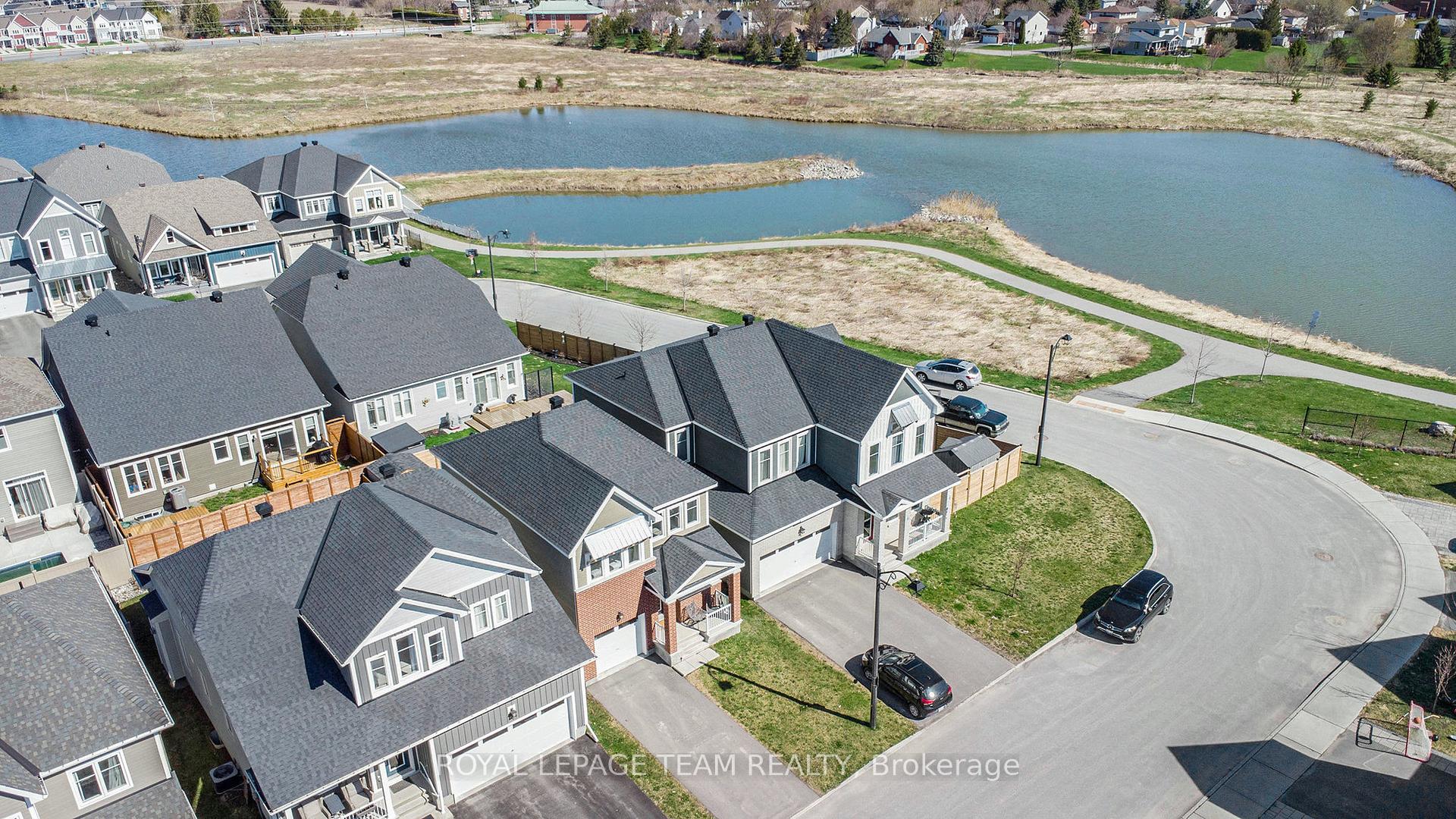 Photo 5 of 53 Pelham Crescent, Ottawa, Goulbourn Twp From Franktown Rd/South To Rideau — HOMEH
