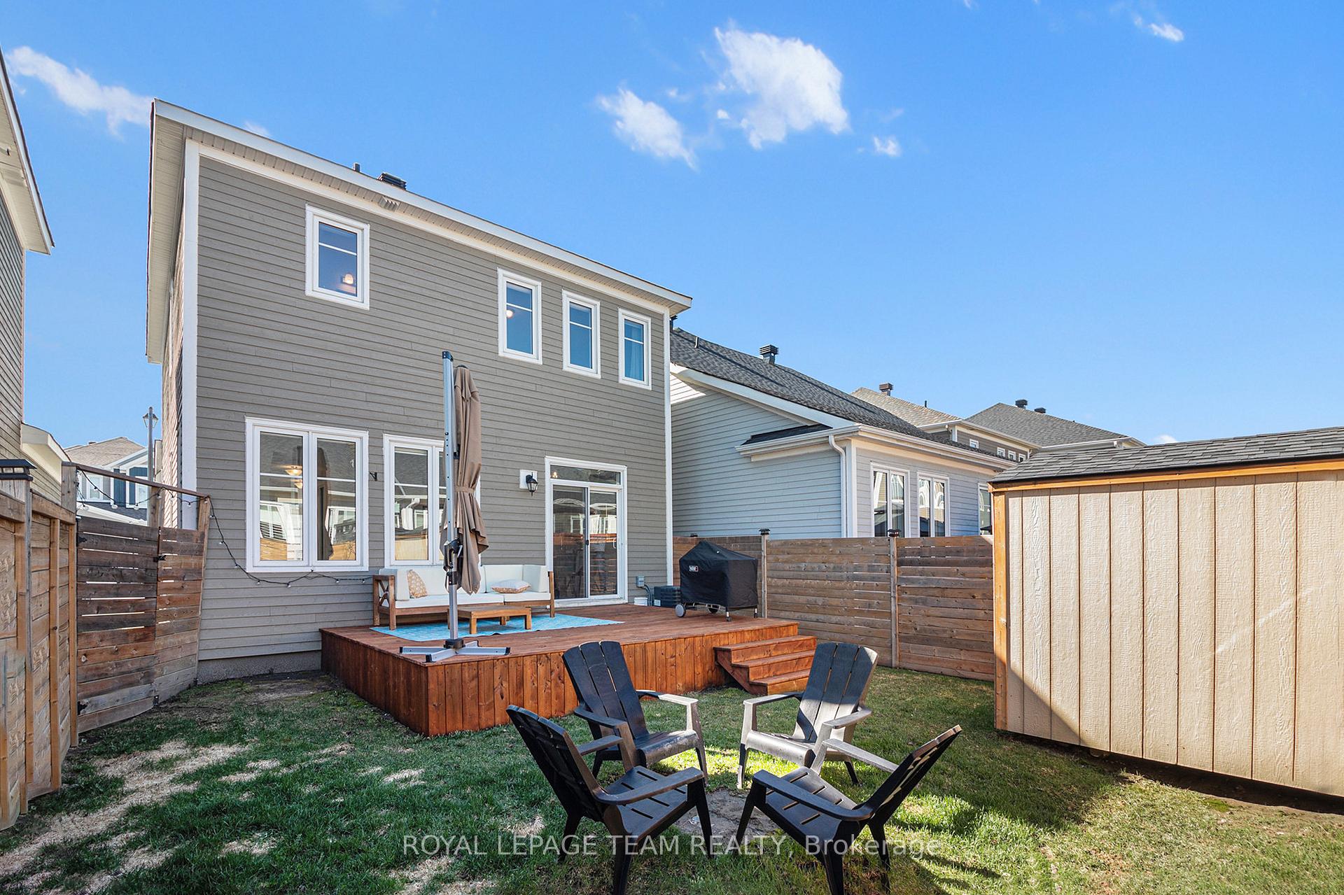 Photo 24 of 53 Pelham Crescent, Ottawa, Goulbourn Twp From Franktown Rd/South To Rideau — HOMEH