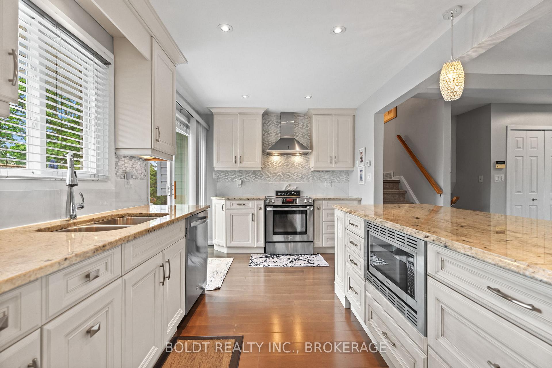 Photo 4 of 53 Regent Drive, St. Catharines, Vine/Linwell — HOMEH