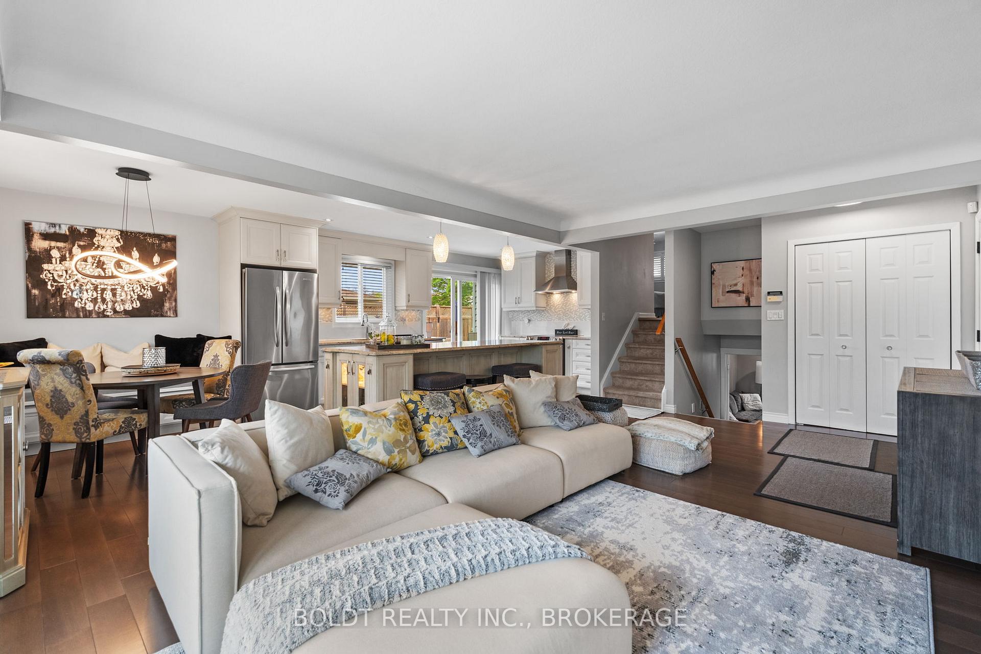 Photo 12 of 53 Regent Drive, St. Catharines, Vine/Linwell — HOMEH