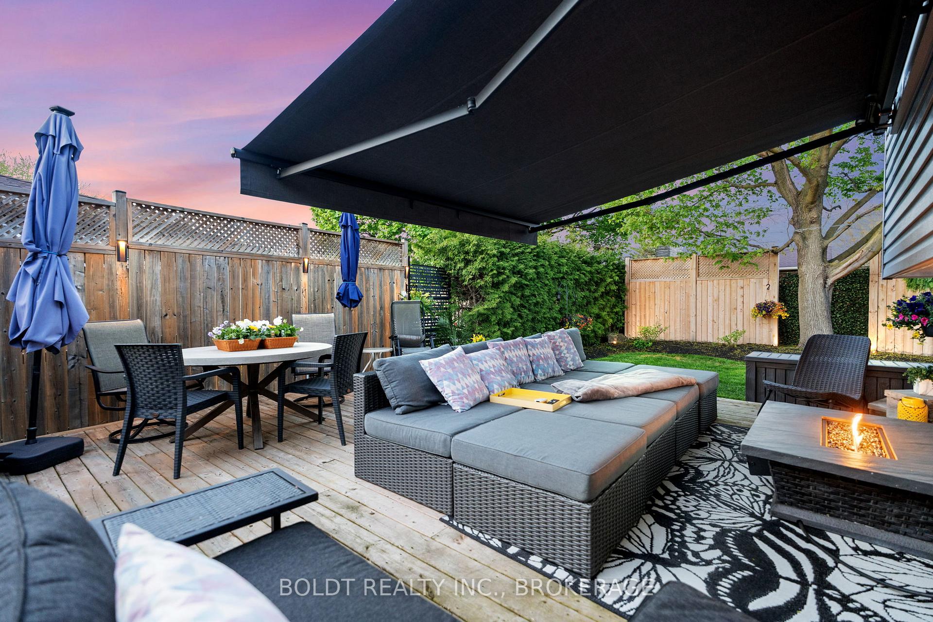 Photo 27 of 53 Regent Drive, St. Catharines, Vine/Linwell — HOMEH