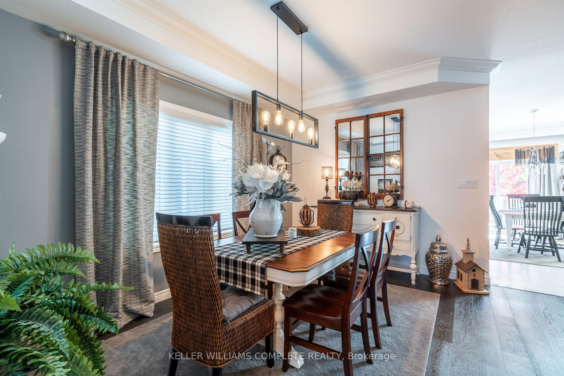 Photo 5 of 77 Eagleglen Way, Hamilton, Carpenter — HOMEH
