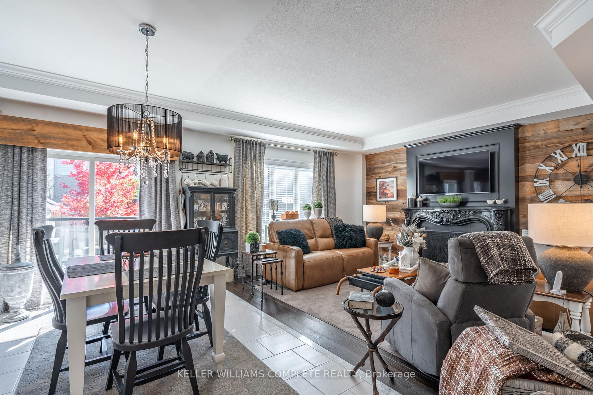 Photo 8 of 77 Eagleglen Way, Hamilton, Carpenter — HOMEH