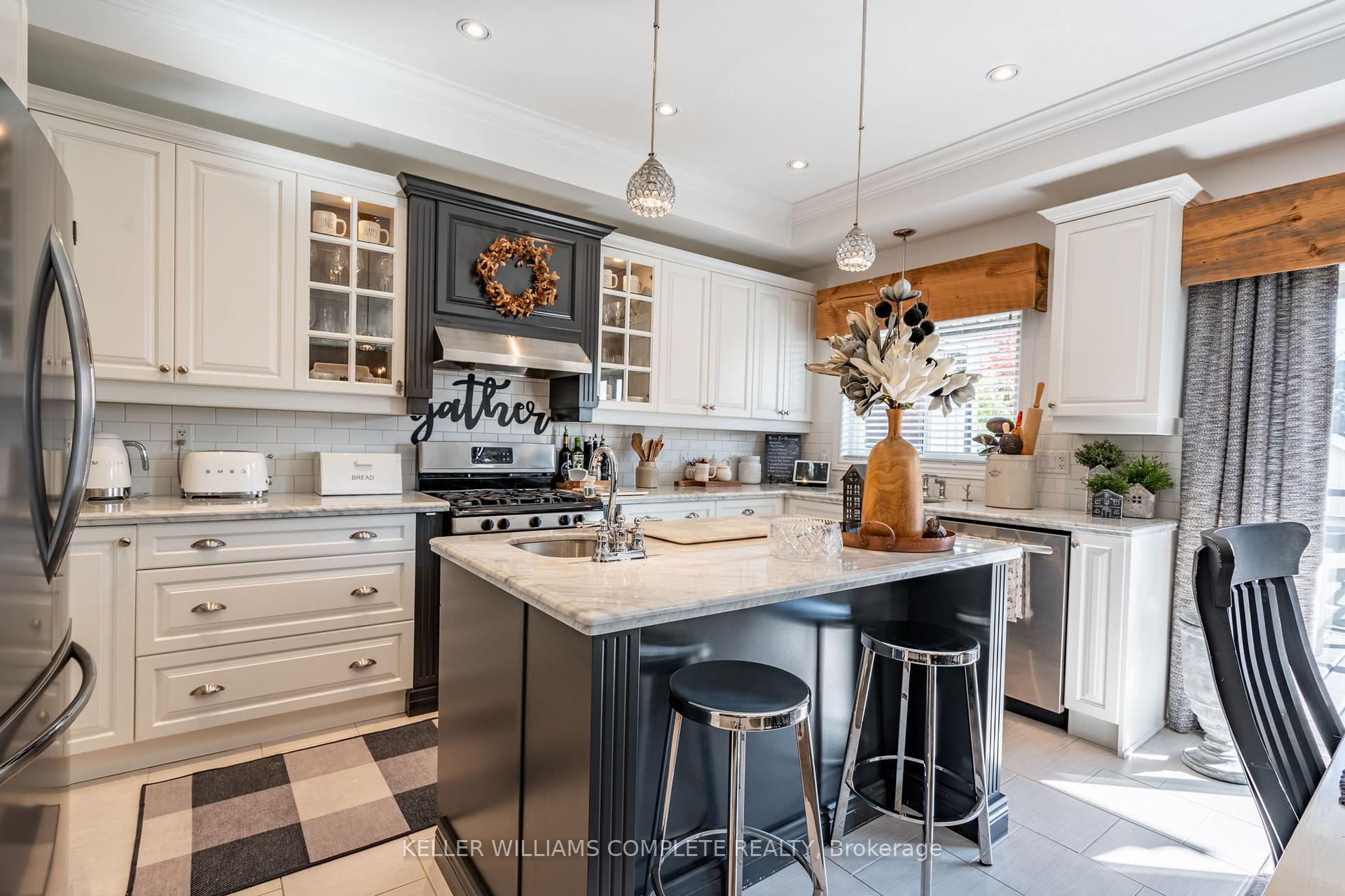 Photo 10 of 77 Eagleglen Way, Hamilton, Carpenter — HOMEH