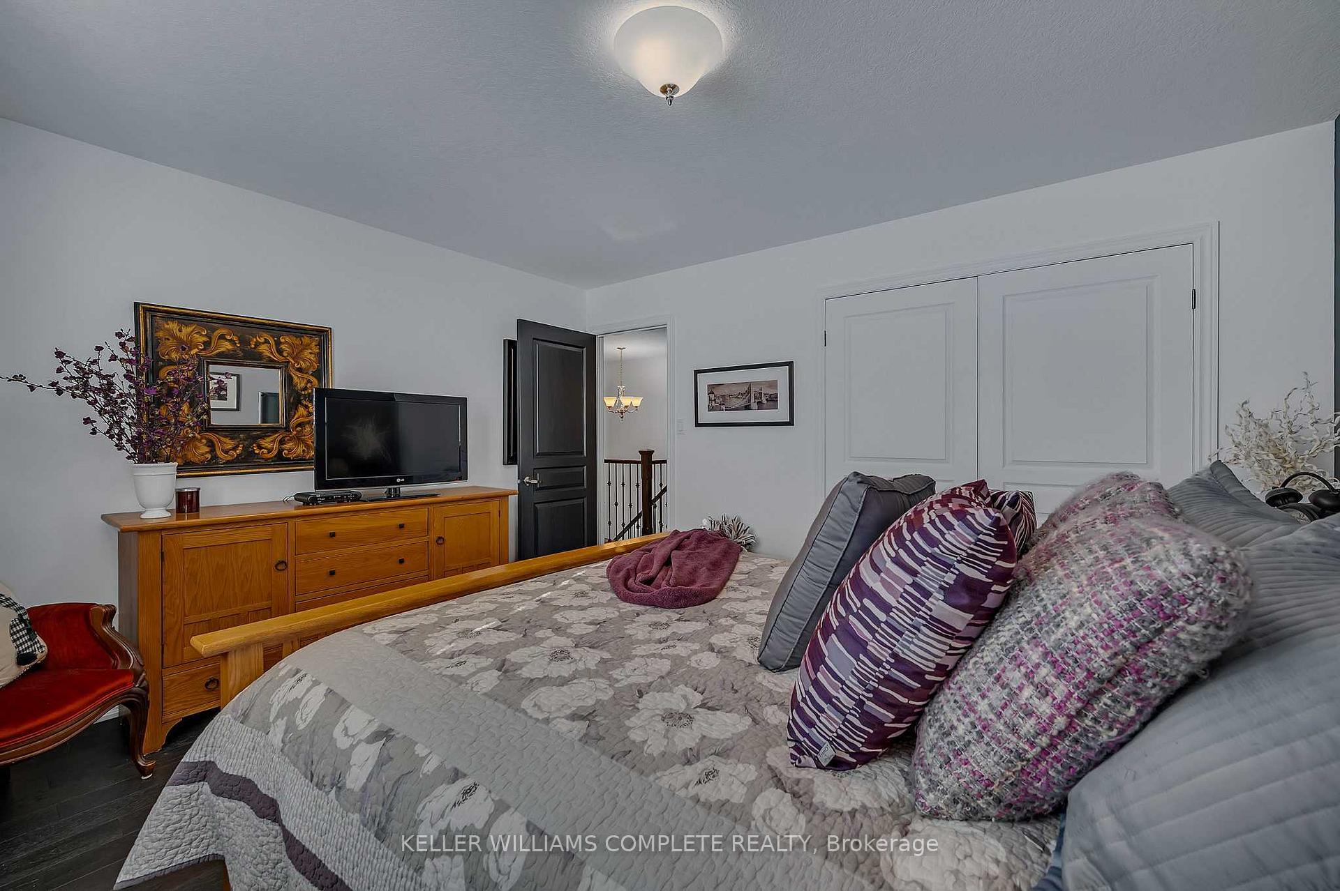 Photo 33 of 77 Eagleglen Way, Hamilton, Carpenter — HOMEH