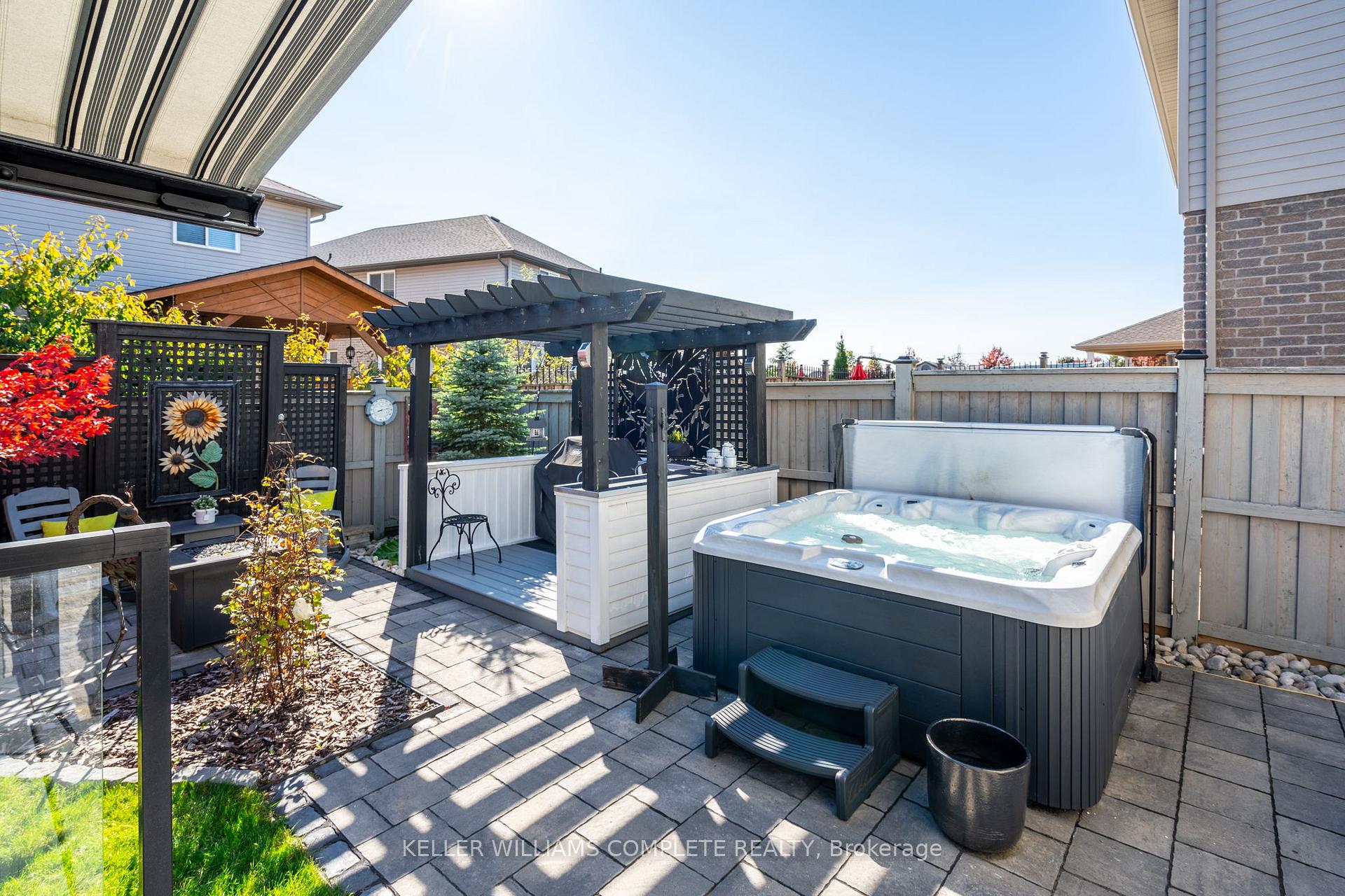 Photo 31 of 77 Eagleglen Way, Hamilton, Carpenter — HOMEH