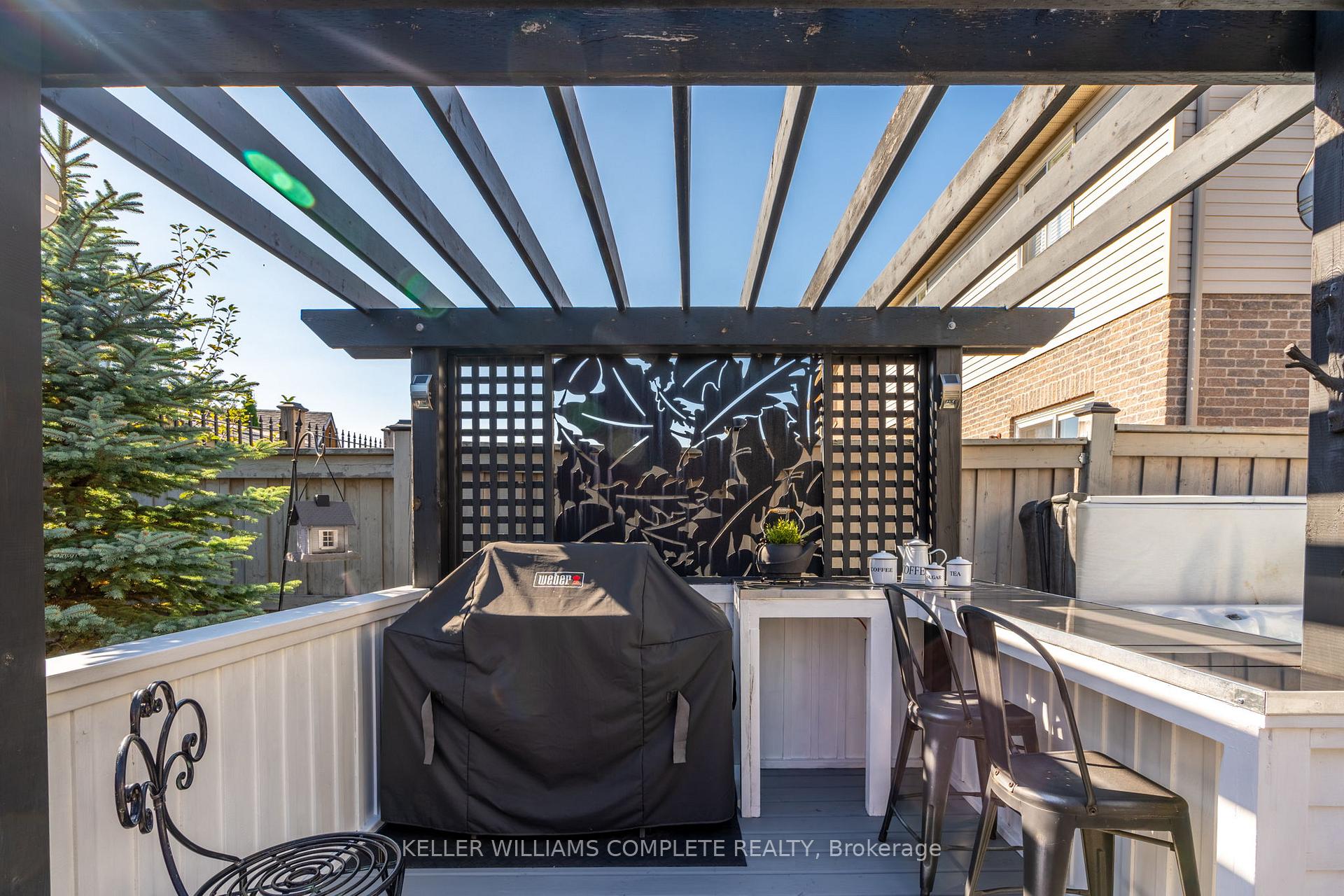 Photo 27 of 77 Eagleglen Way, Hamilton, Carpenter — HOMEH