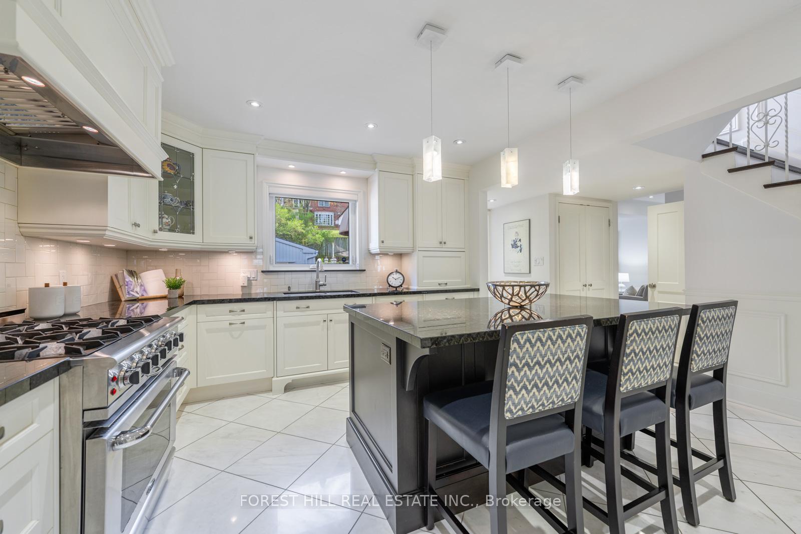 Photo 8 of 618 Vesta Drive, Toronto, Forest Hill North — HOMEH