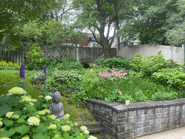 Photo 37 of 618 Vesta Drive, Toronto, Forest Hill North — HOMEH