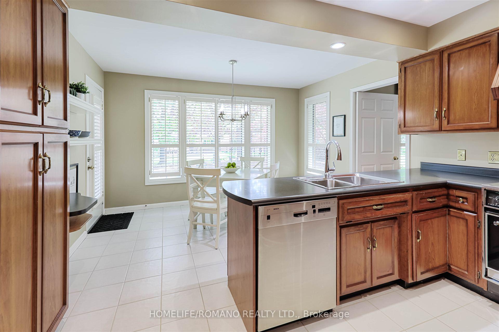 Photo 11 of 109 Sandy Ridge Place, Waterloo — HOMEH
