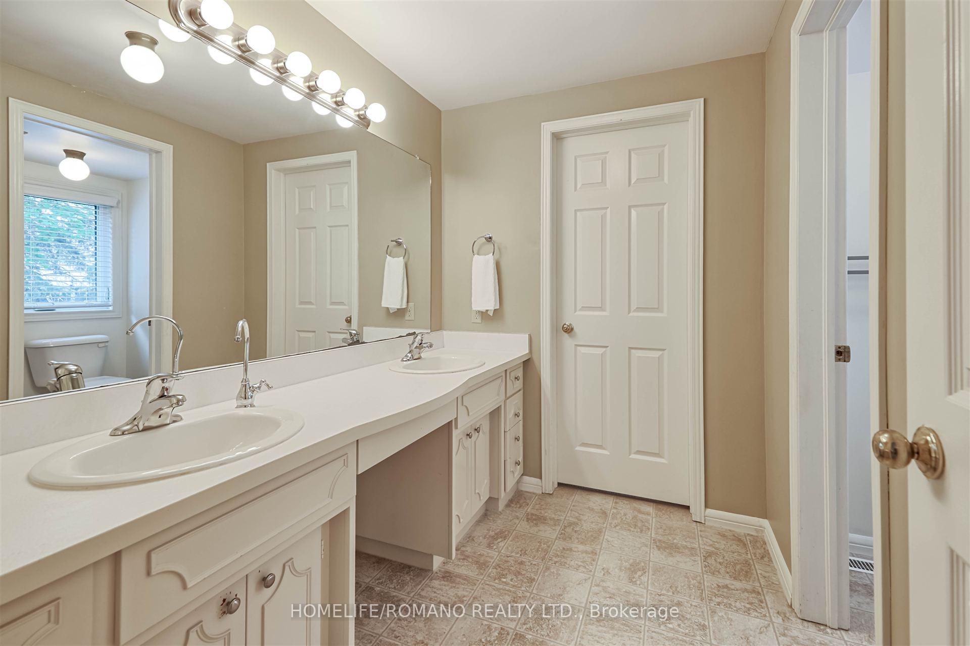 Photo 17 of 109 Sandy Ridge Place, Waterloo — HOMEH