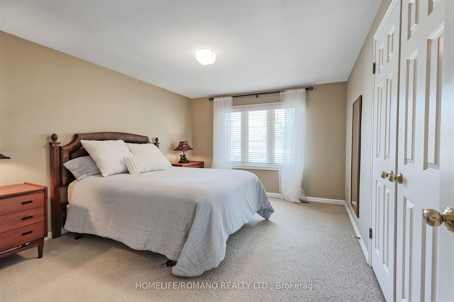 Photo 19 of 109 Sandy Ridge Place, Waterloo — HOMEH