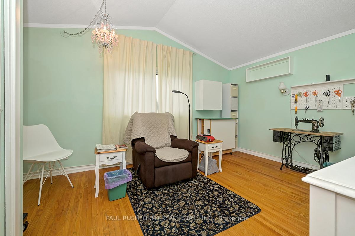 Photo 9 of 1433 Duford Dr, Ottawa, Bilberry Creek/Queenswood Heights — HOMEH