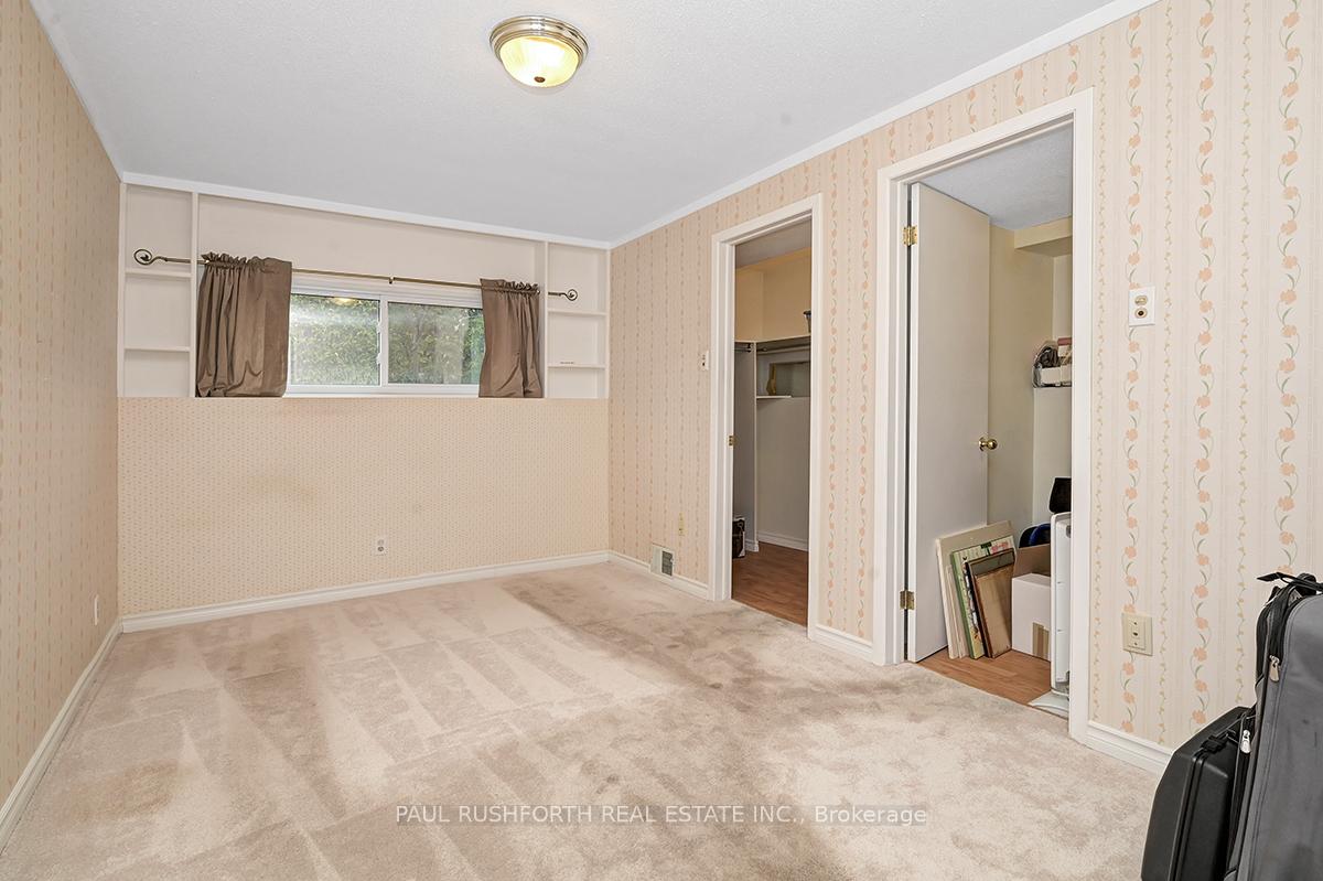 Photo 11 of 1433 Duford Dr, Ottawa, Bilberry Creek/Queenswood Heights — HOMEH