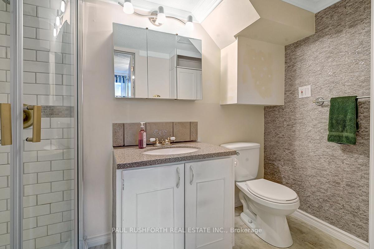 Photo 16 of 1433 Duford Dr, Ottawa, Bilberry Creek/Queenswood Heights — HOMEH