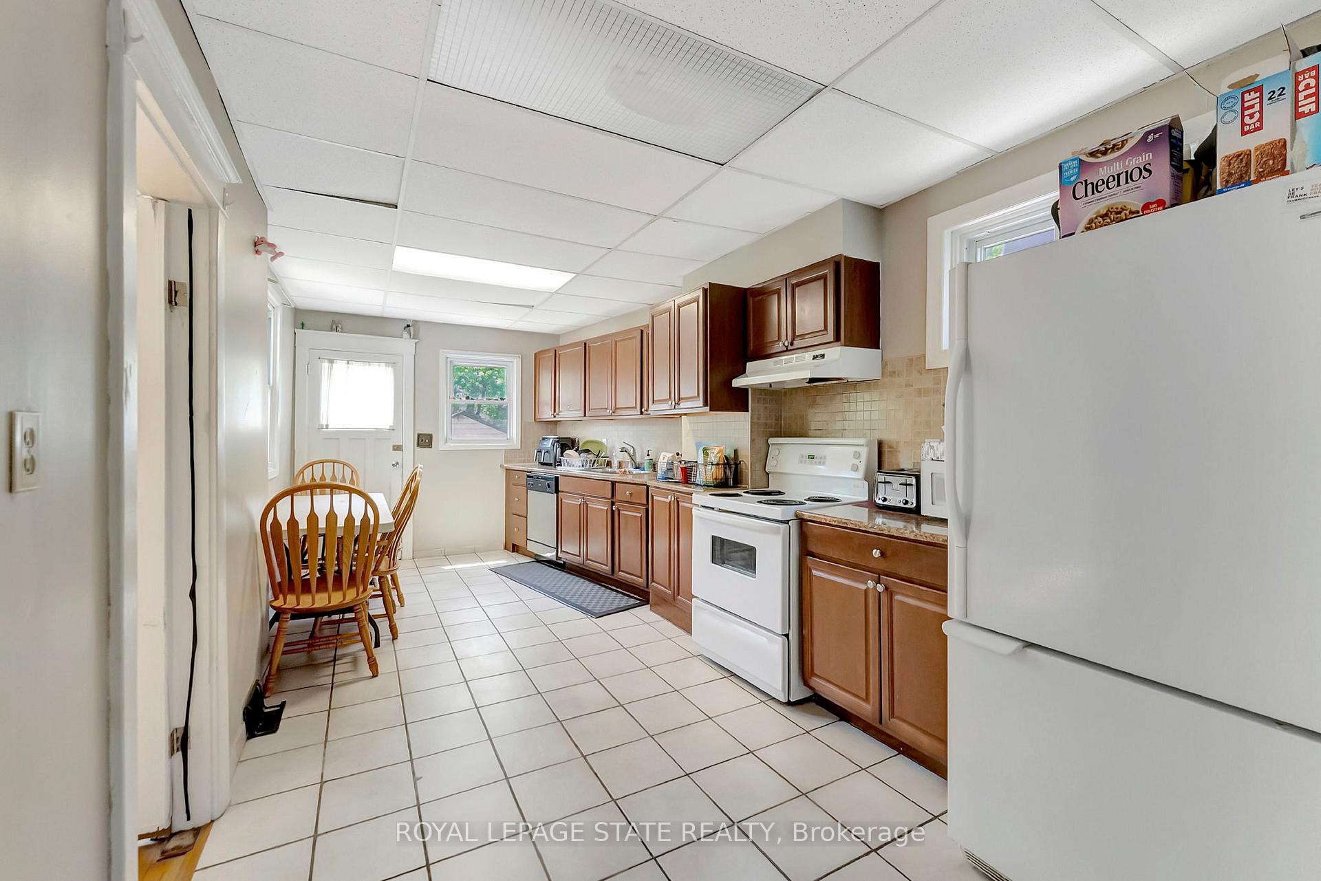 Photo 4 of 1121 King Street W, Hamilton, Westdale — HOMEH