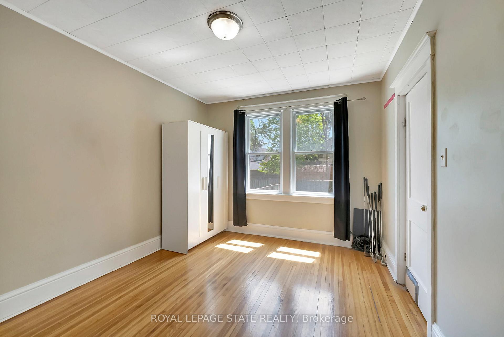Photo 32 of 1121 King Street W, Hamilton, Westdale — HOMEH