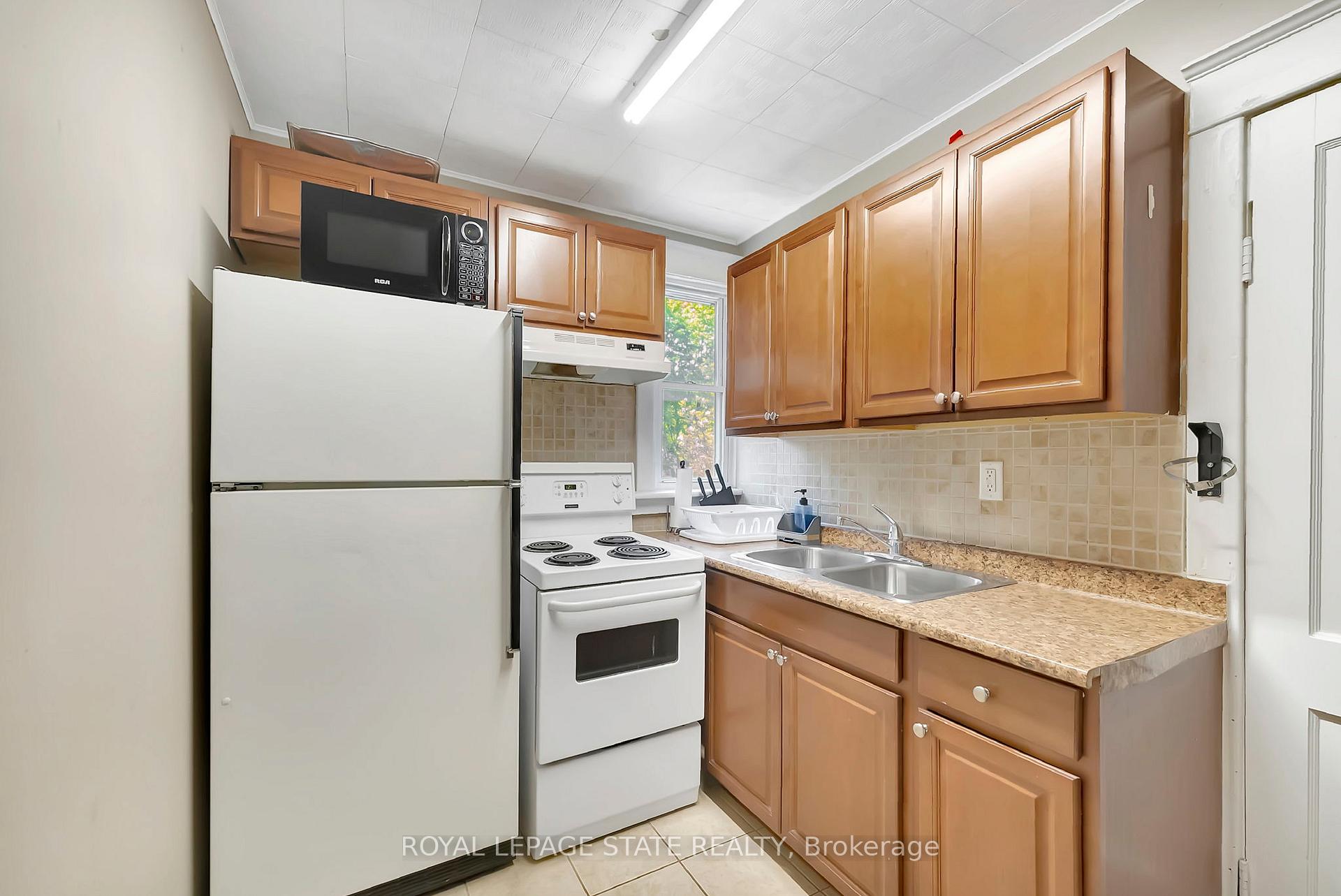 Photo 6 of 1121 King Street W, Hamilton, Westdale — HOMEH
