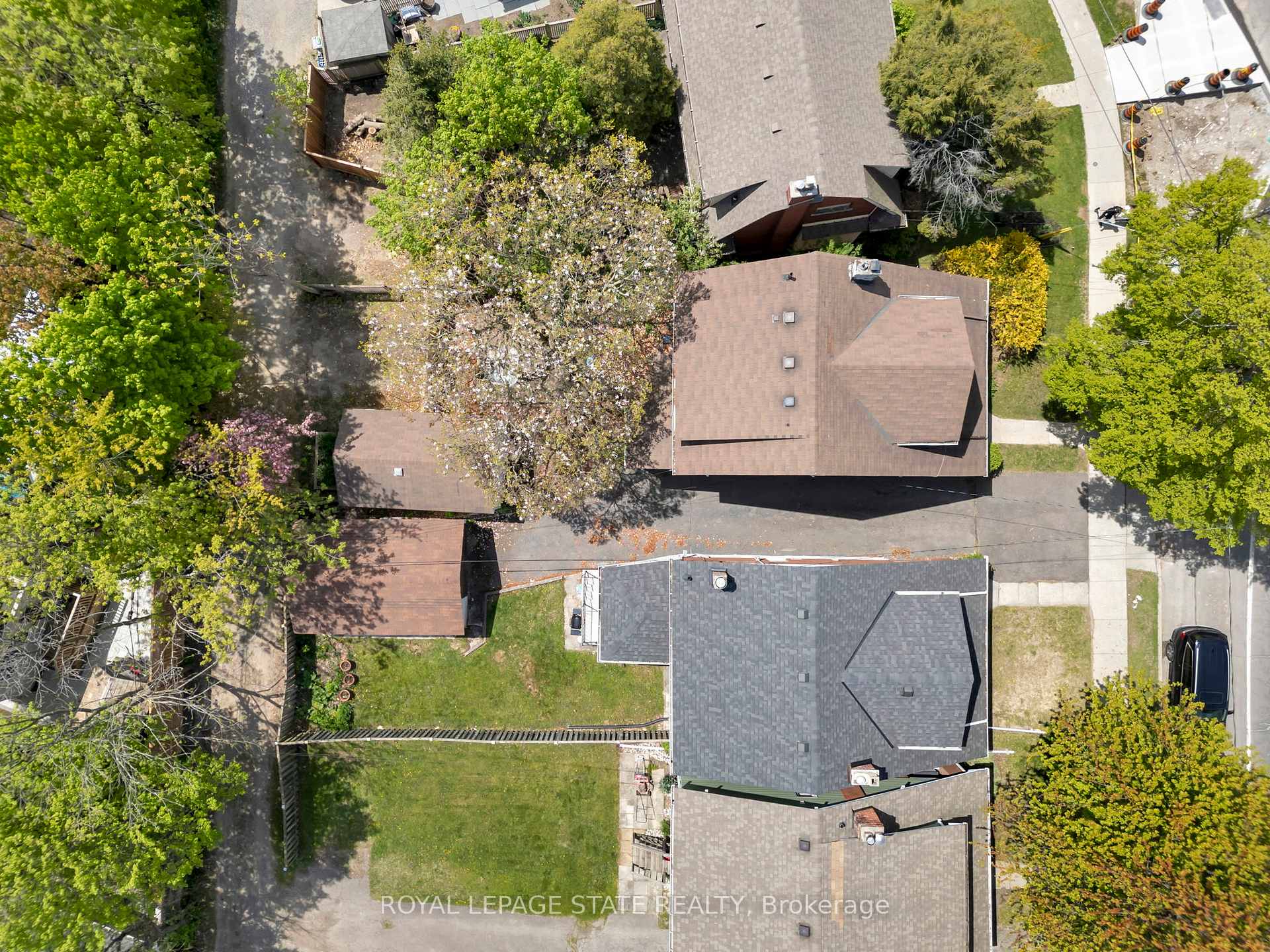 Photo 48 of 1121 King Street W, Hamilton, Westdale — HOMEH