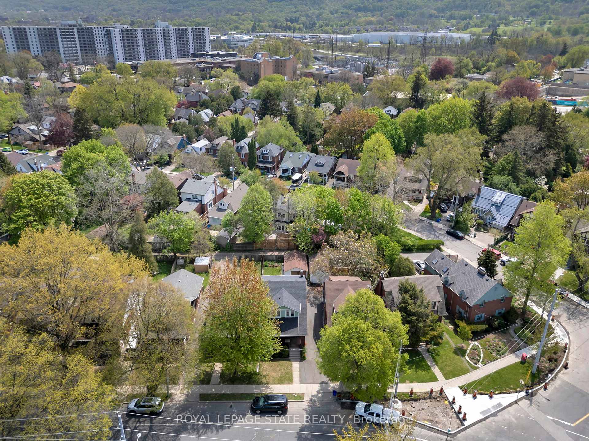 Photo 46 of 1121 King Street W, Hamilton, Westdale — HOMEH