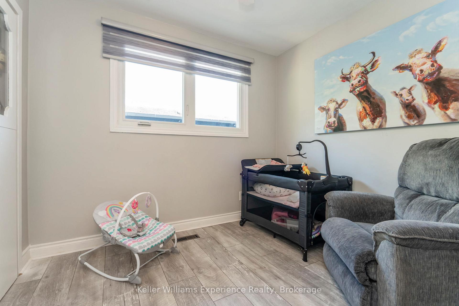Photo 8 of 954 Hugel Avenue, Midland — HOMEH