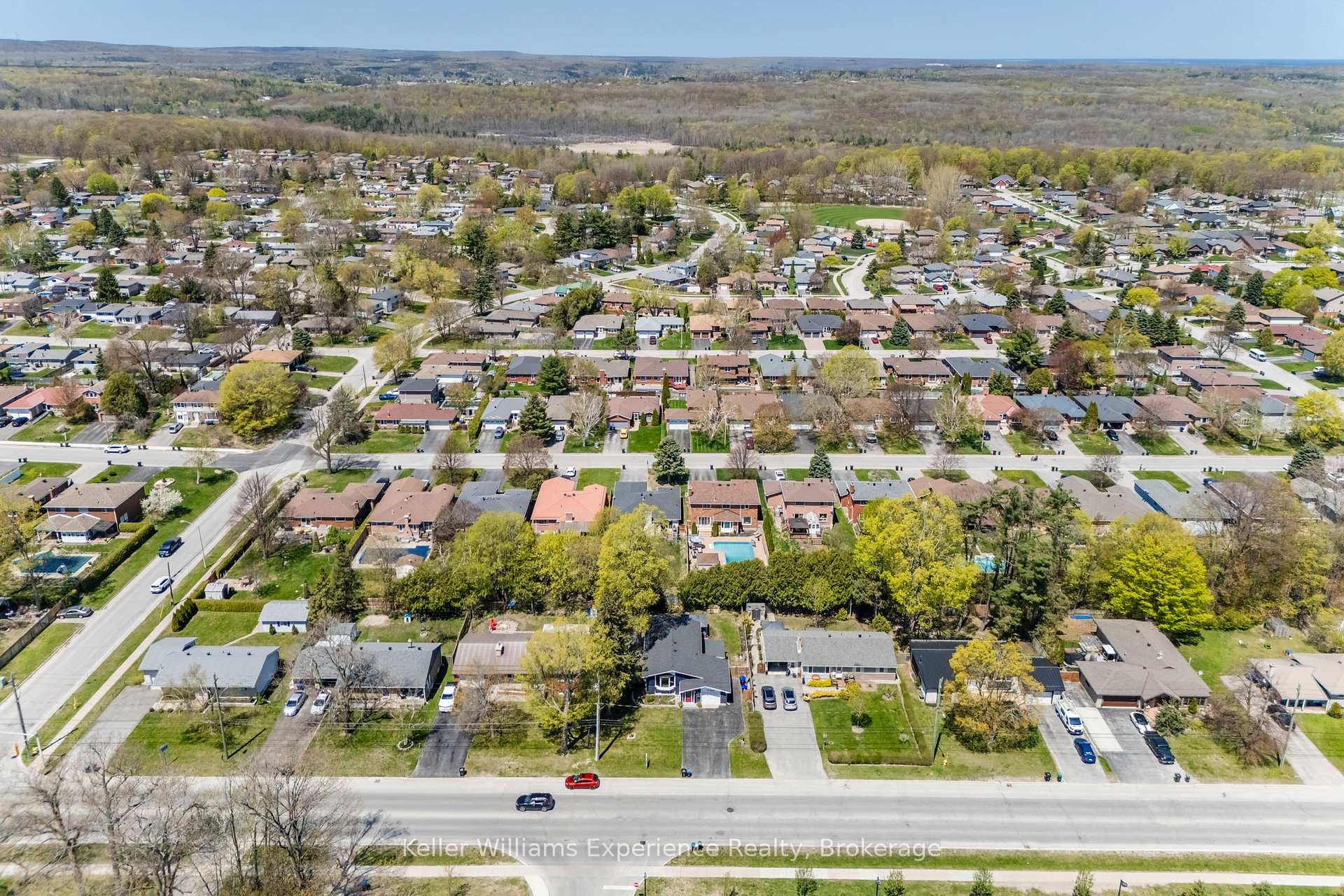 Photo 29 of 954 Hugel Avenue, Midland — HOMEH