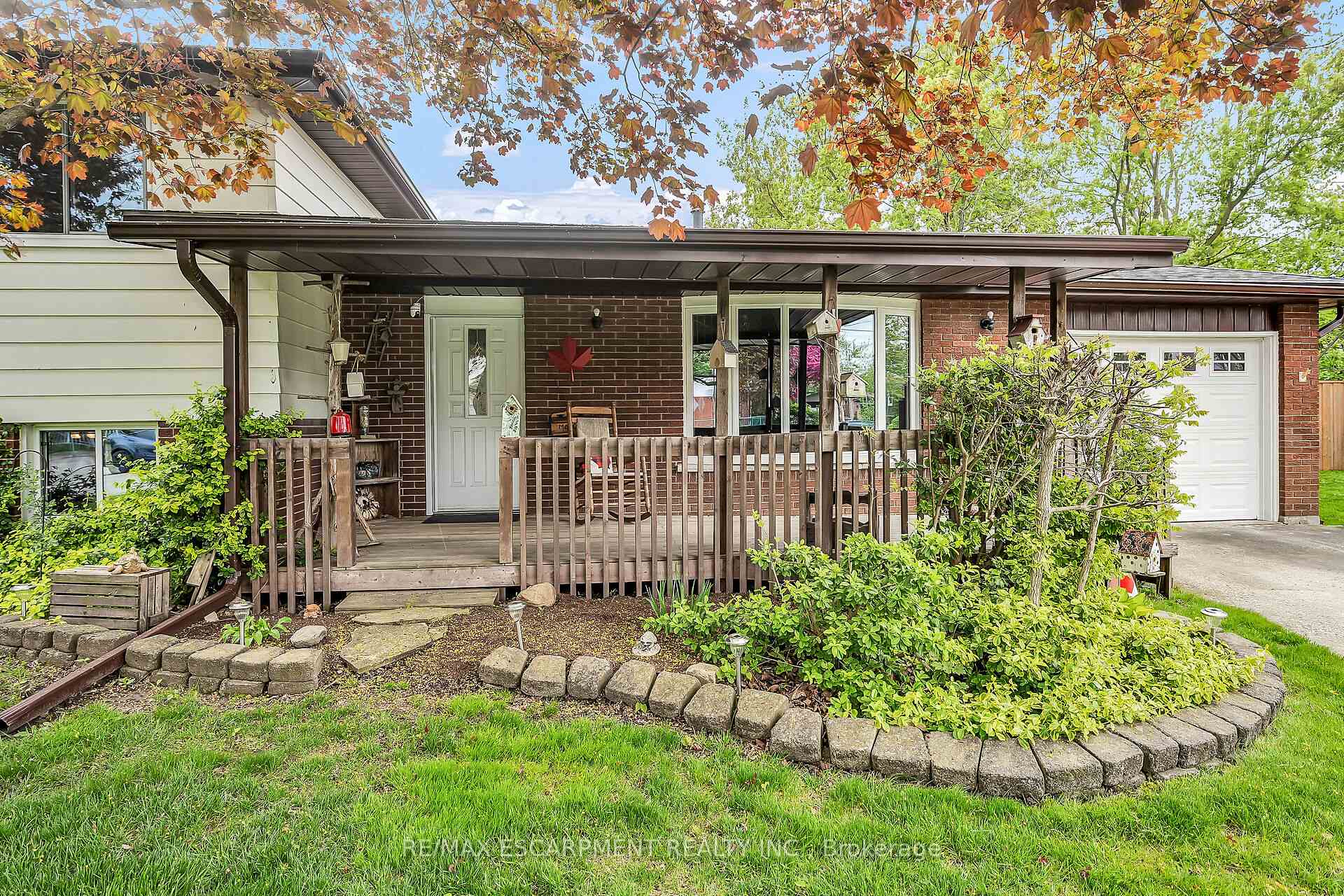 Photo 10 of 16 Hewitt Drive, Haldimand — HOMEH