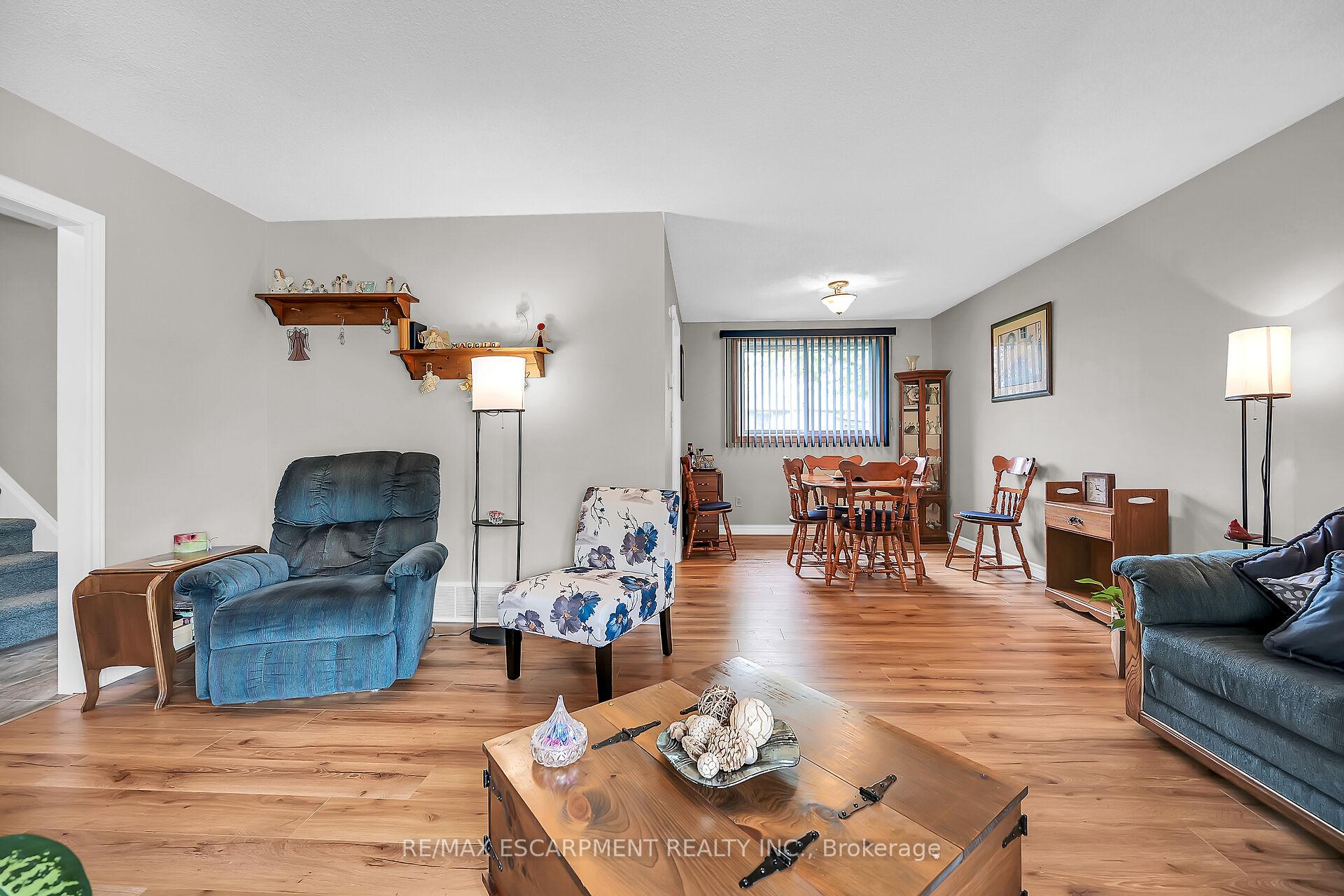 Photo 13 of 16 Hewitt Drive, Haldimand — HOMEH