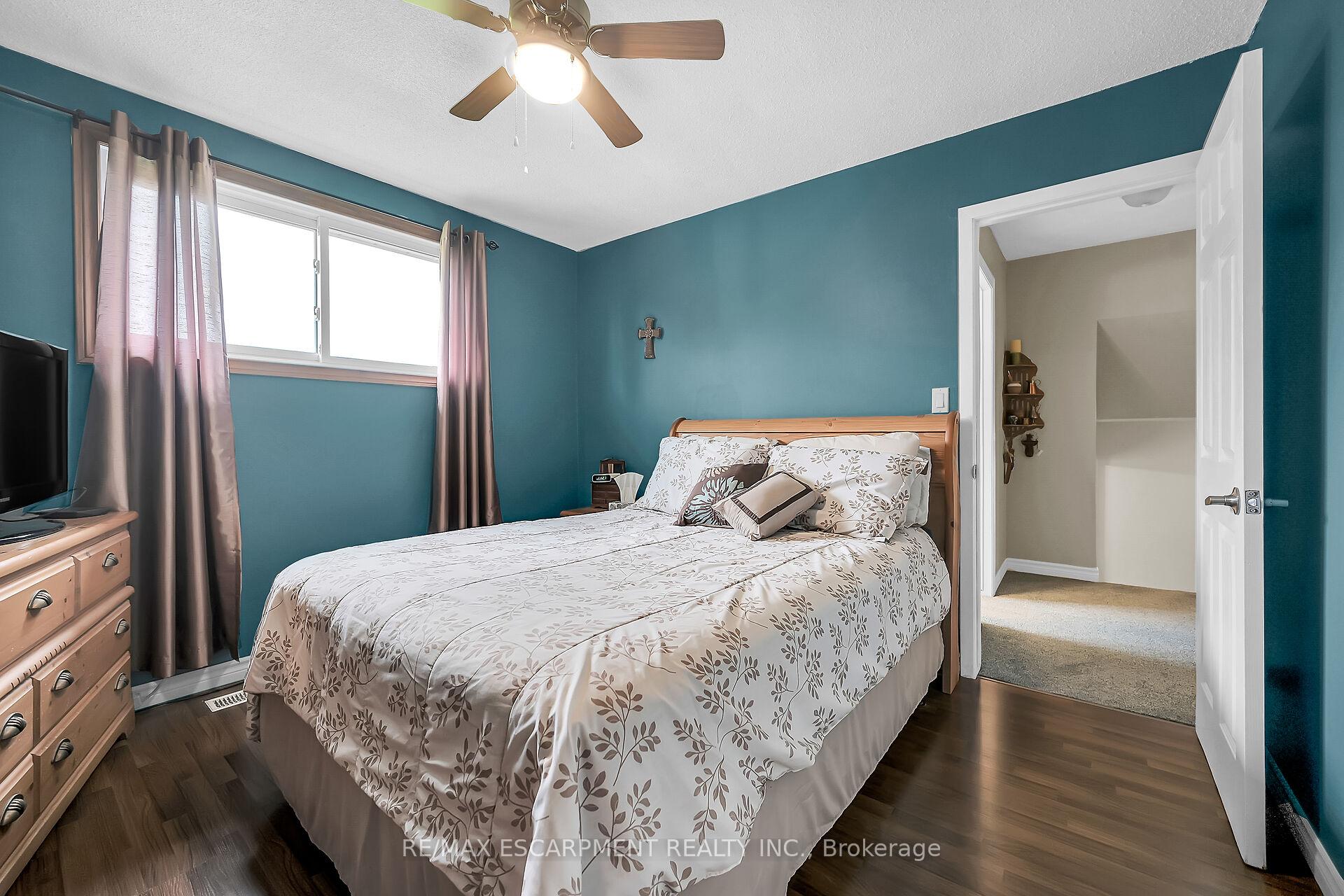 Photo 21 of 16 Hewitt Drive, Haldimand — HOMEH
