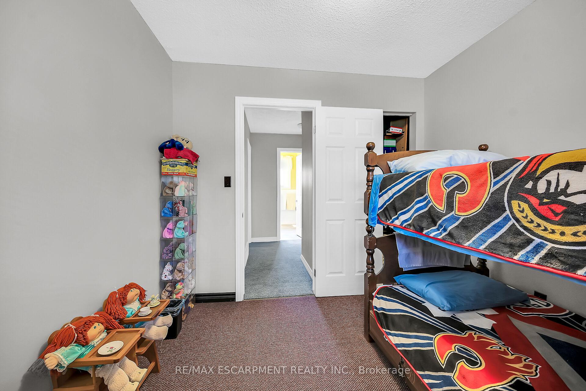 Photo 28 of 16 Hewitt Drive, Haldimand — HOMEH