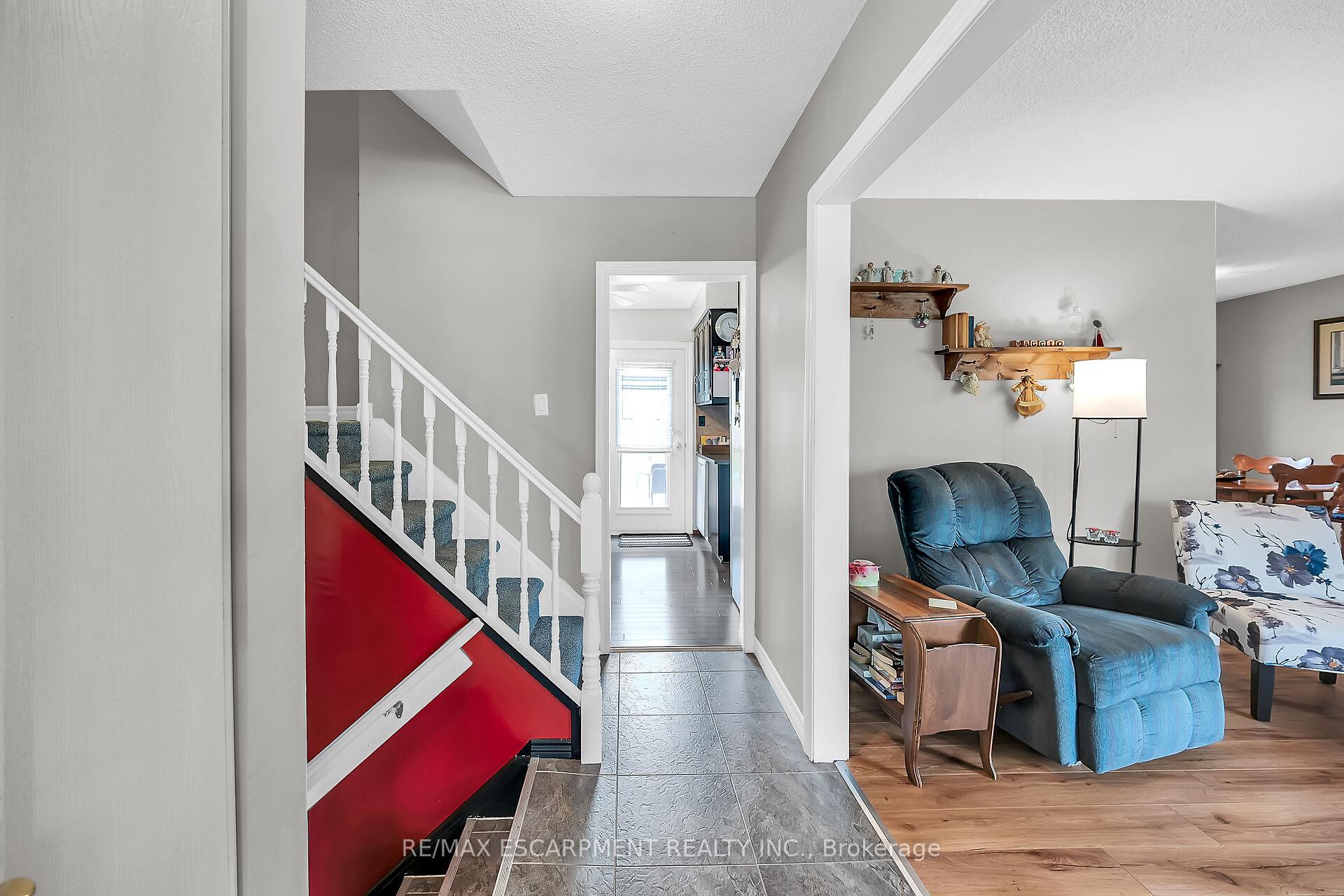 Photo 27 of 16 Hewitt Drive, Haldimand — HOMEH
