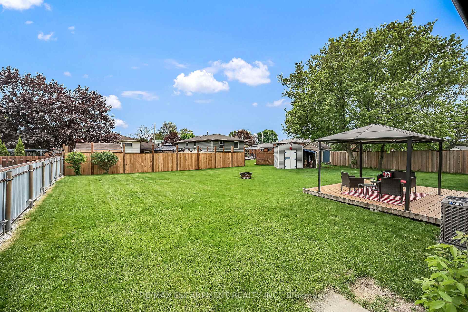 Photo 47 of 16 Hewitt Drive, Haldimand — HOMEH