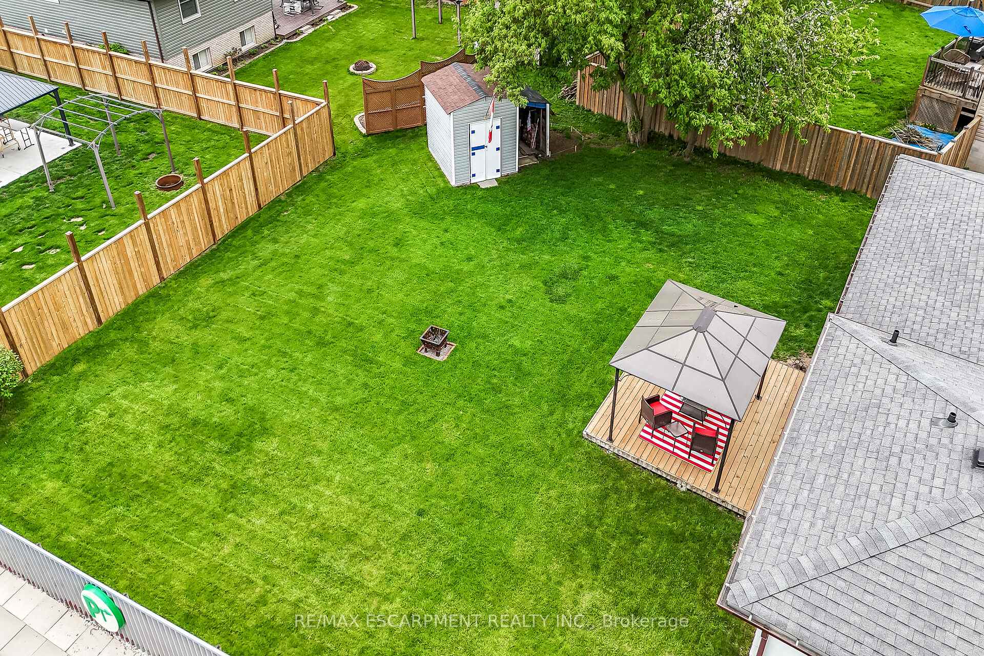 Photo 42 of 16 Hewitt Drive, Haldimand — HOMEH