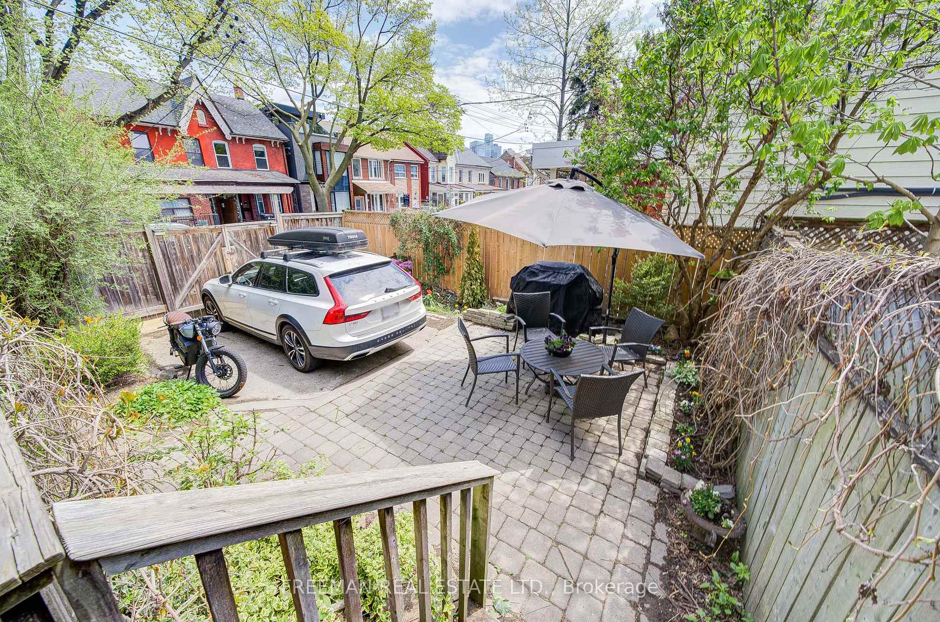 Photo 17 of 1 Andrews Avenue, Toronto, Trinity-Bellwoods — HOMEH
