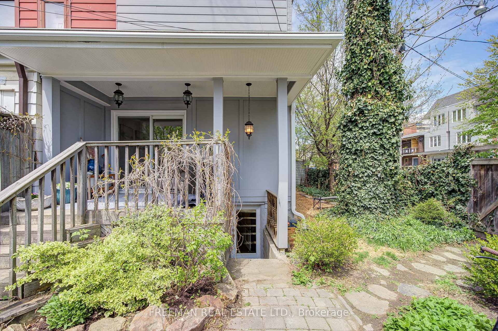 Photo 23 of 1 Andrews Avenue, Toronto, Trinity-Bellwoods — HOMEH