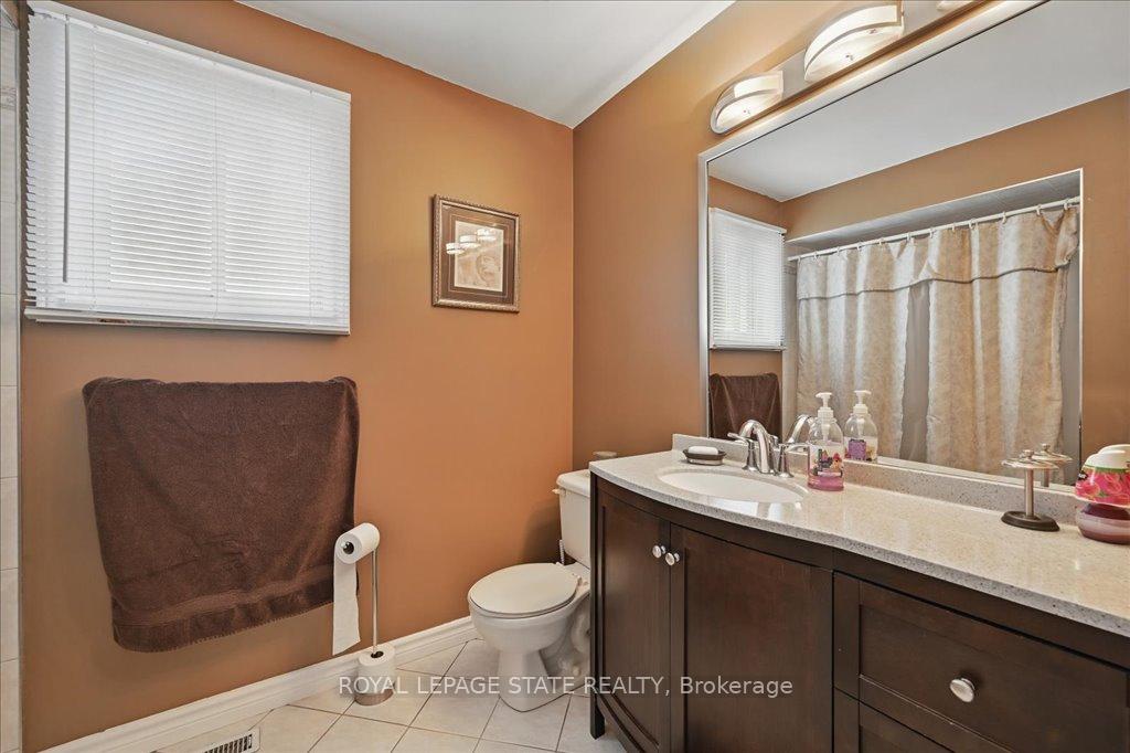 Photo 22 of 3 Knights Court, Hamilton, Lisgar — HOMEH