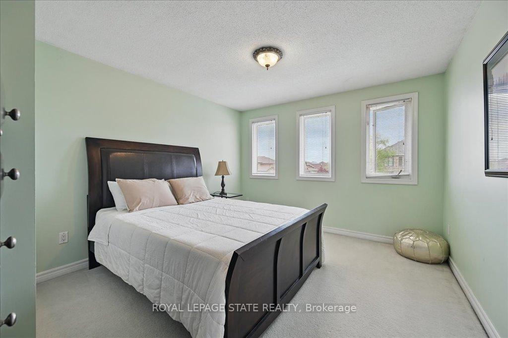 Photo 21 of 3 Knights Court, Hamilton, Lisgar — HOMEH