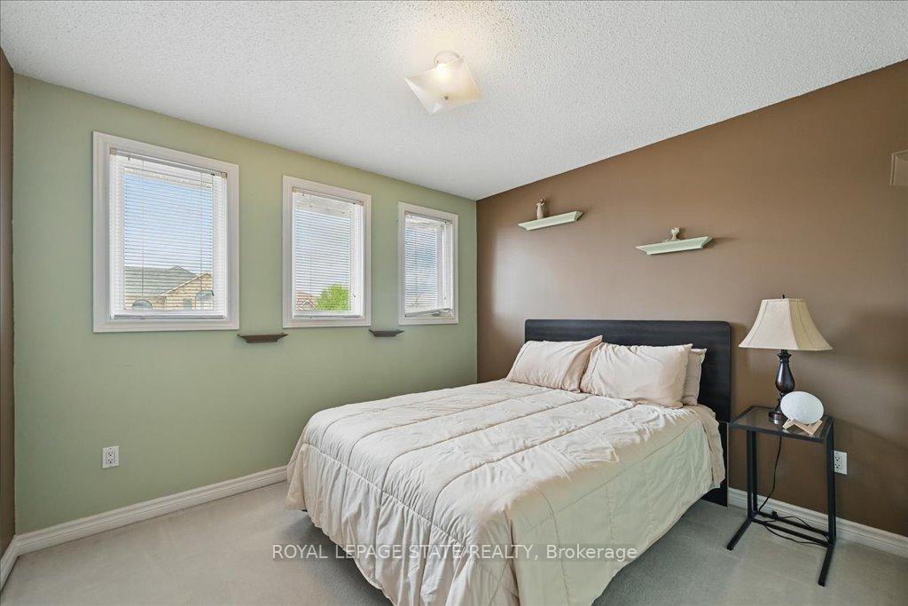 Photo 41 of 3 Knights Court, Hamilton, Lisgar — HOMEH