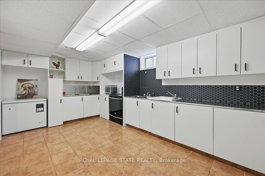 Photo 33 of 3 Knights Court, Hamilton, Lisgar — HOMEH