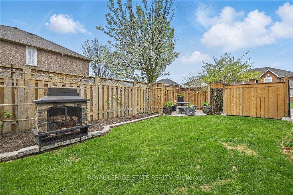 Photo 40 of 3 Knights Court, Hamilton, Lisgar — HOMEH