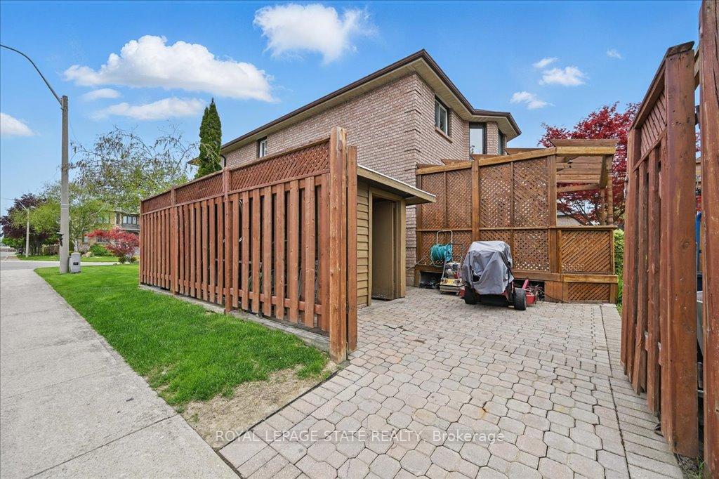 Photo 50 of 3 Knights Court, Hamilton, Lisgar — HOMEH