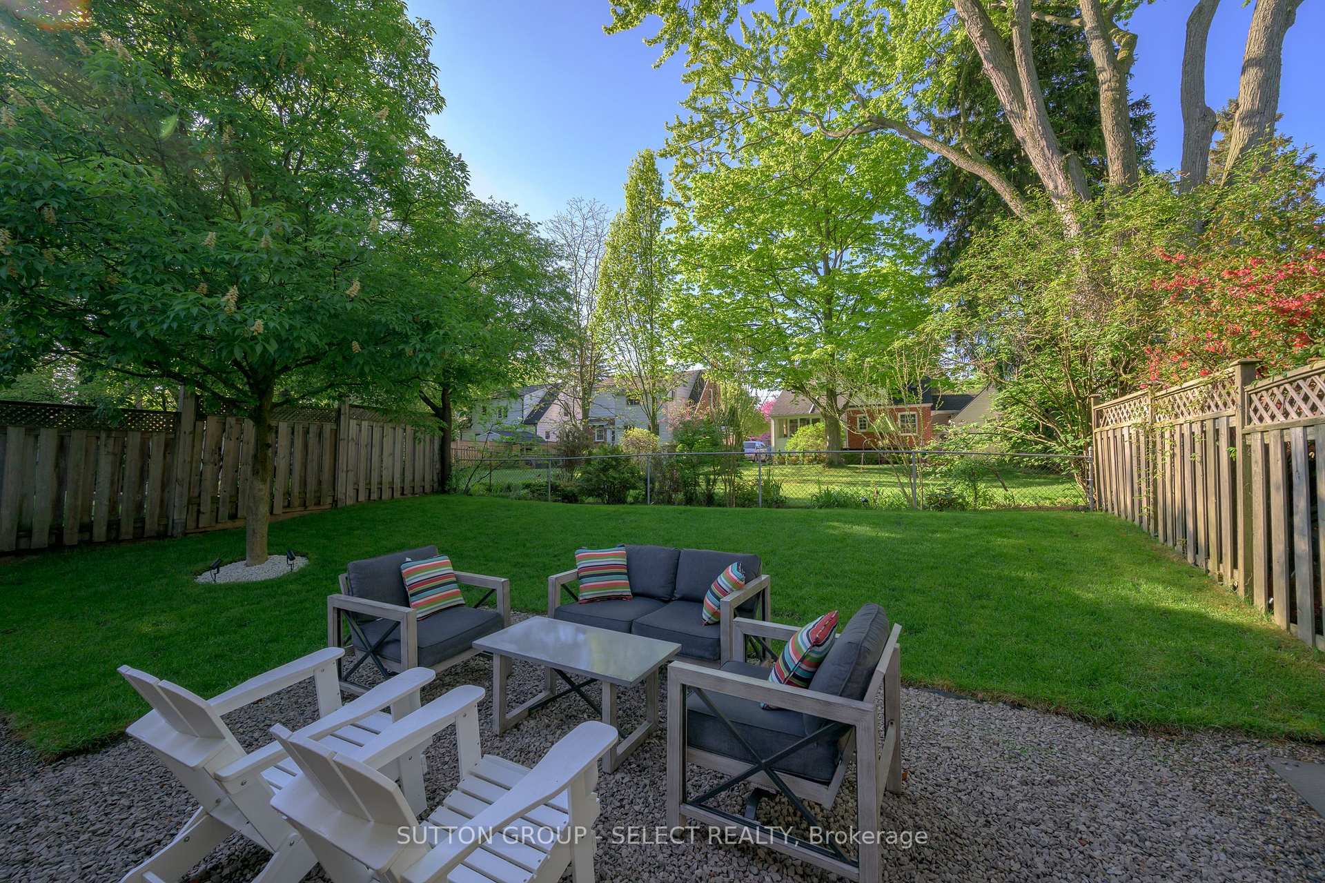 Photo 18 of 165 Devonshire Avenue, London, South G — HOMEH