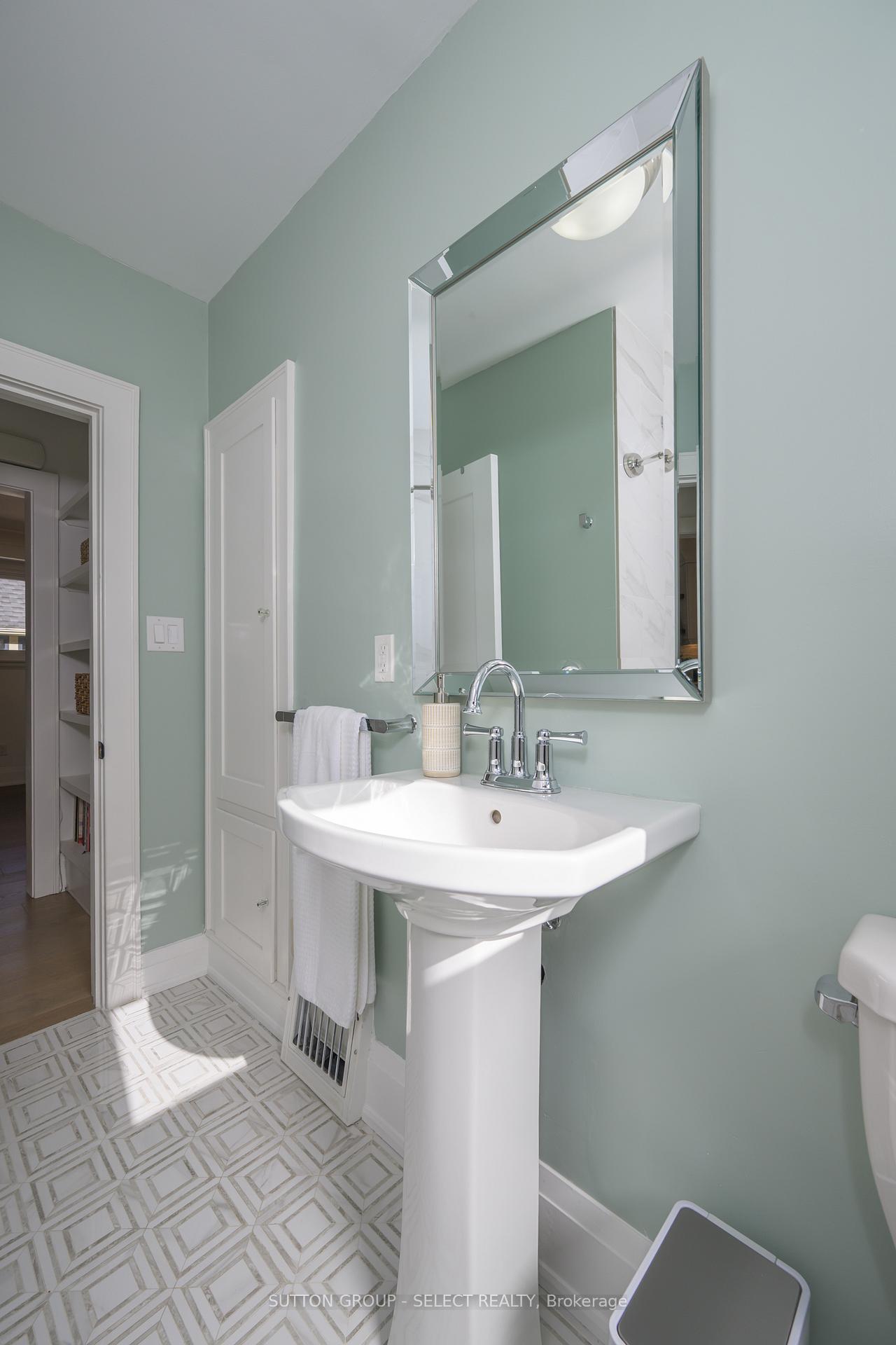 Photo 27 of 165 Devonshire Avenue, London, South G — HOMEH