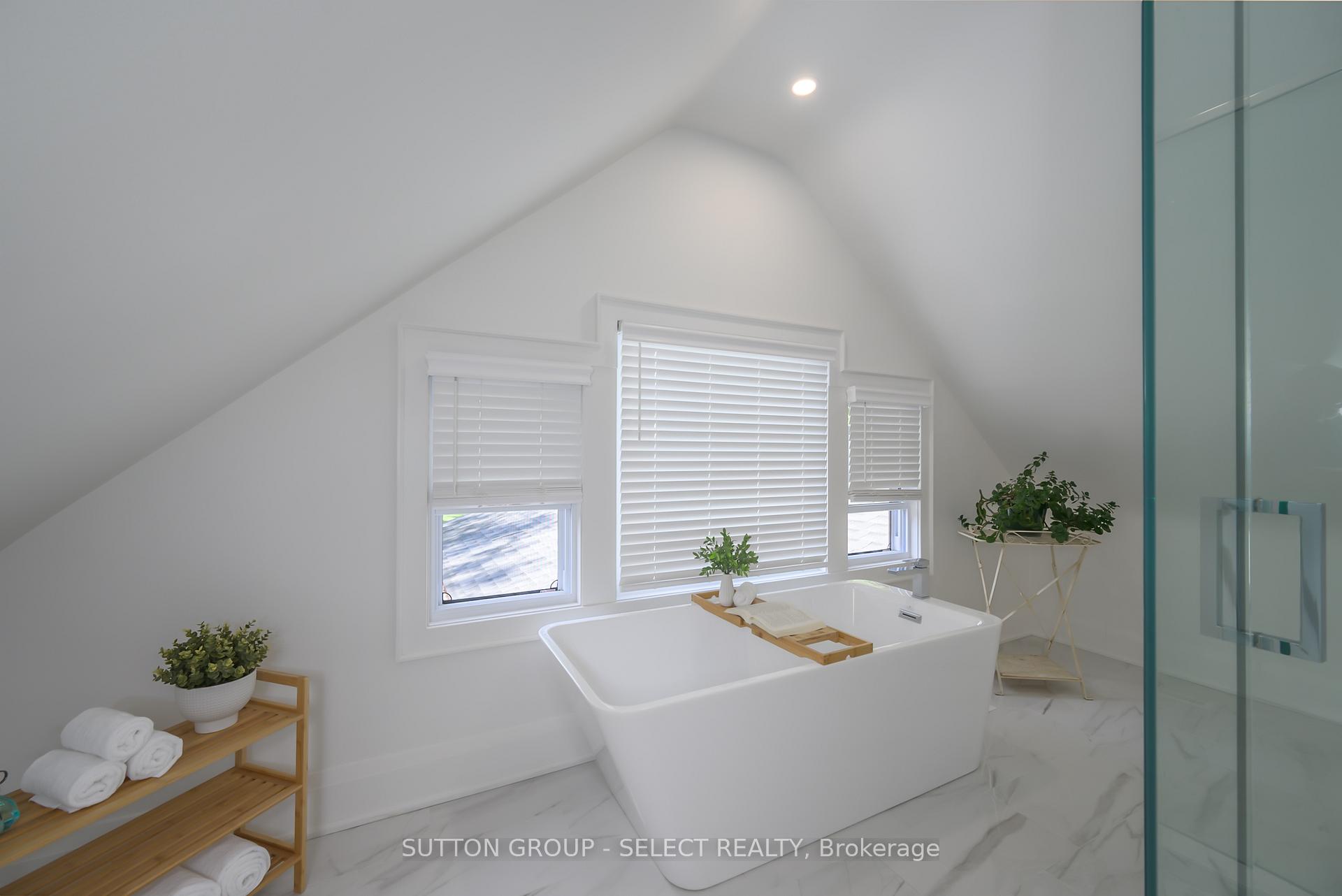 Photo 40 of 165 Devonshire Avenue, London, South G — HOMEH
